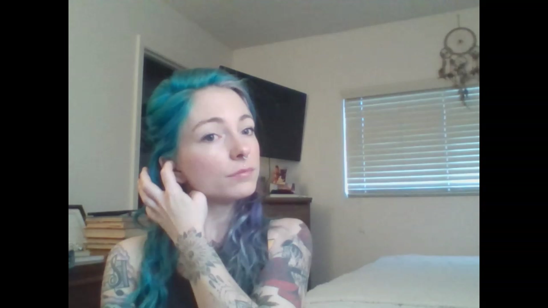 Gallery image thumbnail from SkylerGreigh's myfreecams stream on, 02/03/2023, 13:40 image 6 of 20