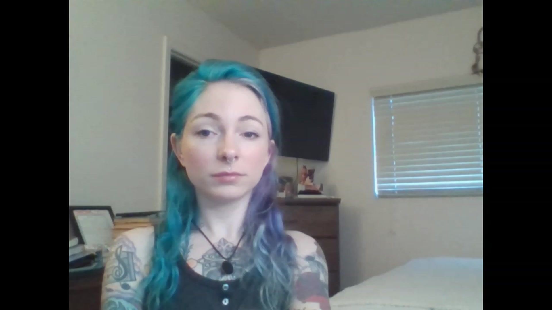 Gallery image thumbnail from SkylerGreigh's myfreecams stream on, 02/03/2023, 13:40 image 2 of 20