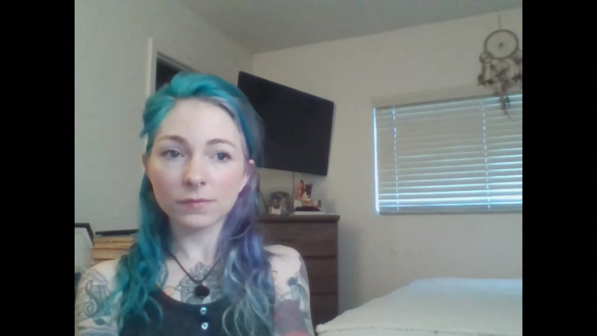 Gallery image thumbnail from SkylerGreigh's myfreecams stream on, 02/03/2023, 13:40 image 8 of 20