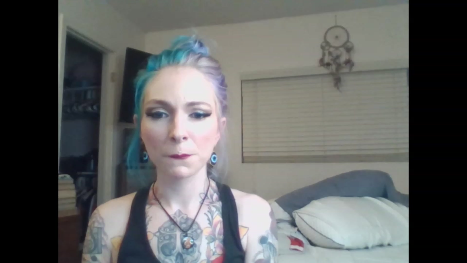 Gallery image thumbnail from SkylerGreigh's myfreecams stream on, 02/06/2023, 08:11 image 11 of 20