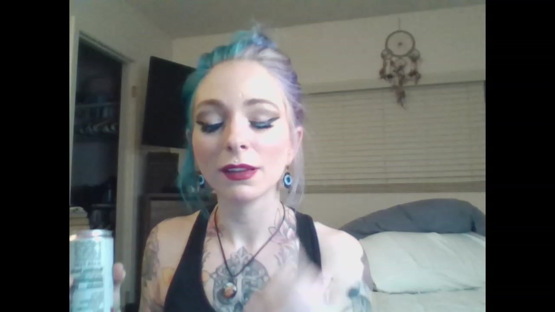 Gallery image thumbnail from SkylerGreigh's myfreecams stream on, 02/06/2023, 08:11 image 5 of 20