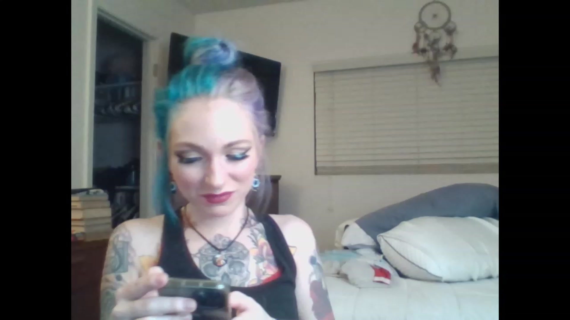 Gallery image thumbnail from SkylerGreigh's myfreecams stream on, 02/06/2023, 08:31 image 13 of 20