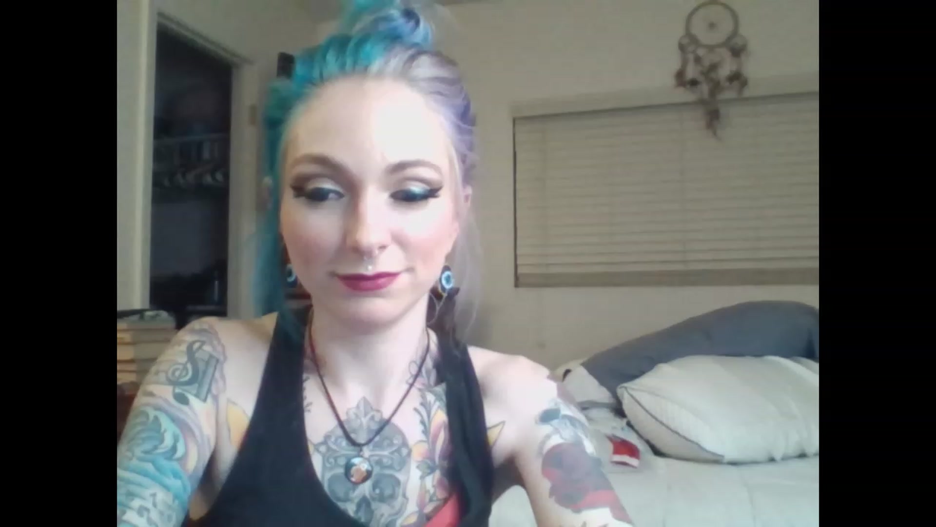 Gallery image thumbnail from SkylerGreigh's myfreecams stream on, 02/06/2023, 08:31 image 11 of 20