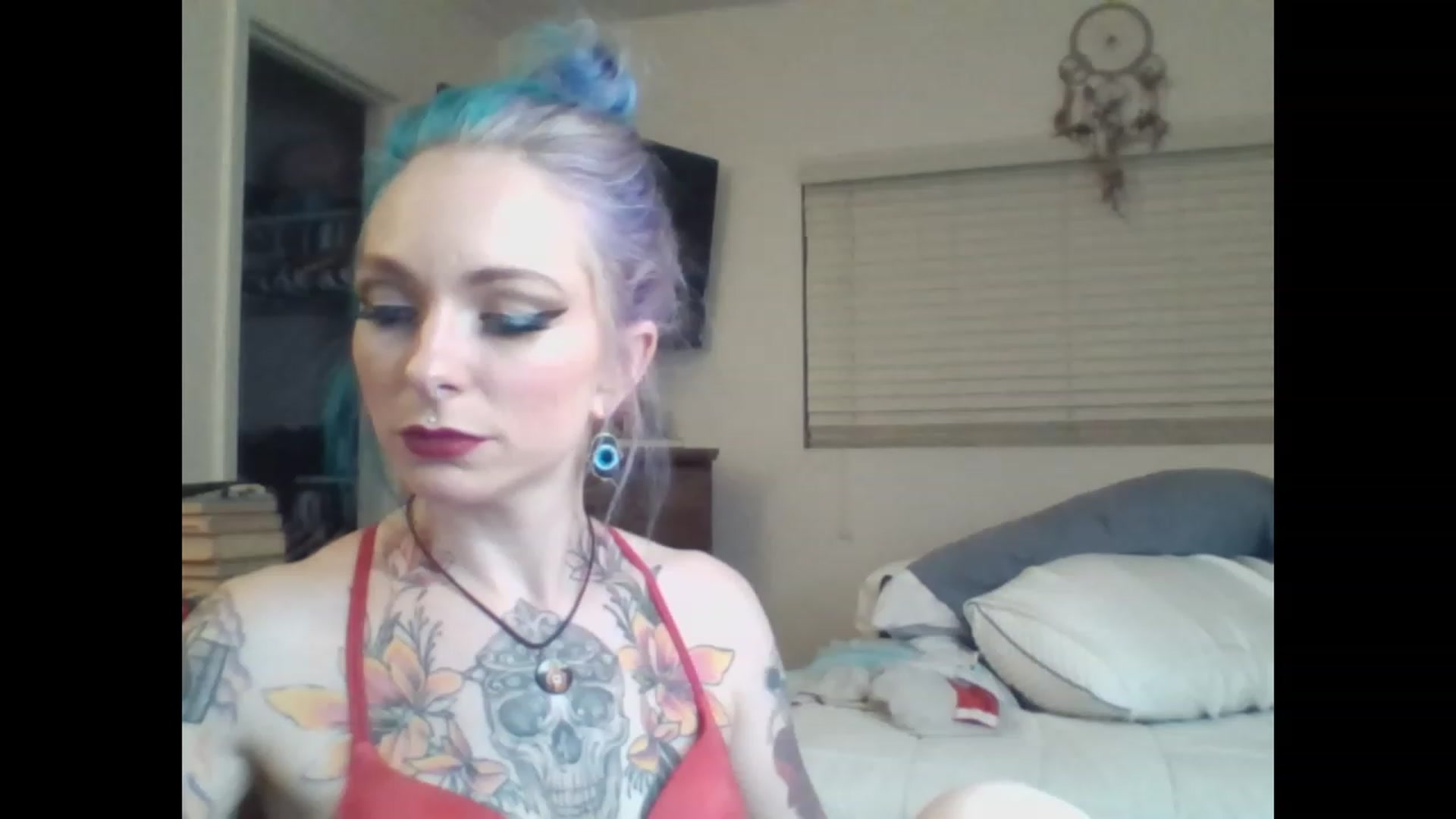 Gallery image thumbnail from SkylerGreigh's myfreecams stream on, 02/06/2023, 08:31 image 16 of 20