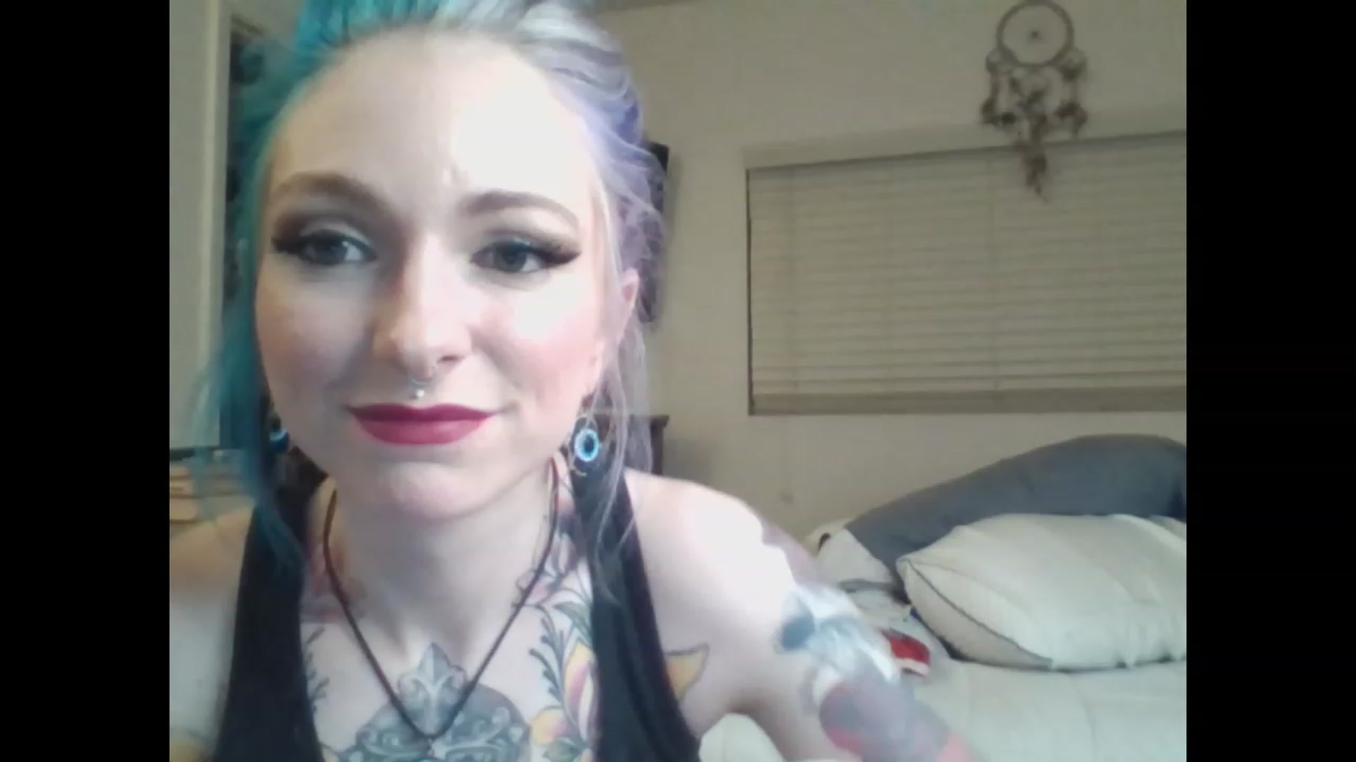 Gallery image thumbnail from SkylerGreigh's myfreecams stream on, 02/06/2023, 08:31 image 14 of 20