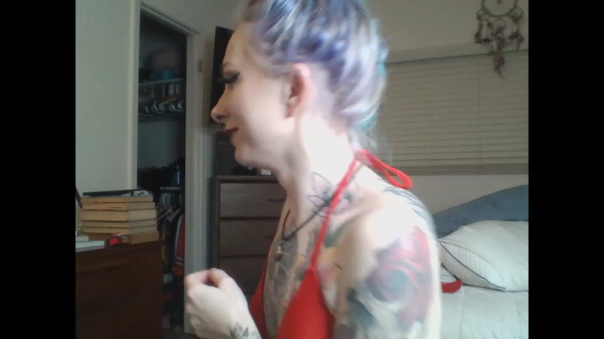Gallery image thumbnail from SkylerGreigh's myfreecams stream on, 02/06/2023, 10:15 image 14 of 20