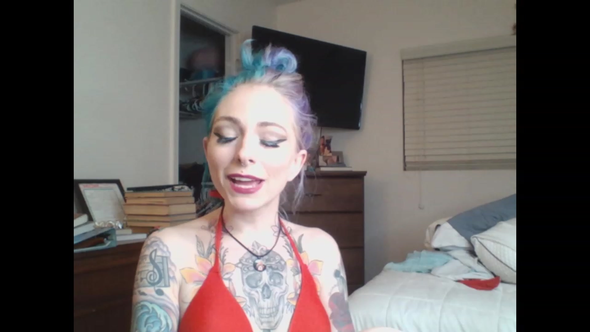Gallery image thumbnail from SkylerGreigh's myfreecams stream on, 02/06/2023, 10:15 image 5 of 20