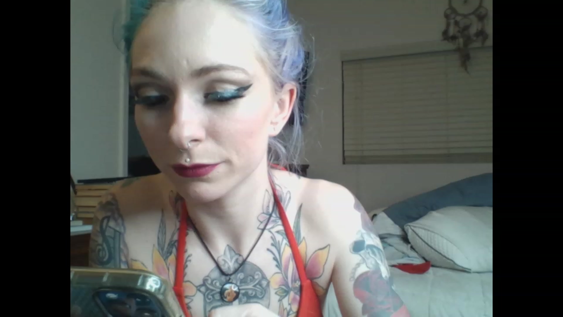 Gallery image thumbnail from SkylerGreigh's myfreecams stream on, 02/06/2023, 10:15 image 11 of 20