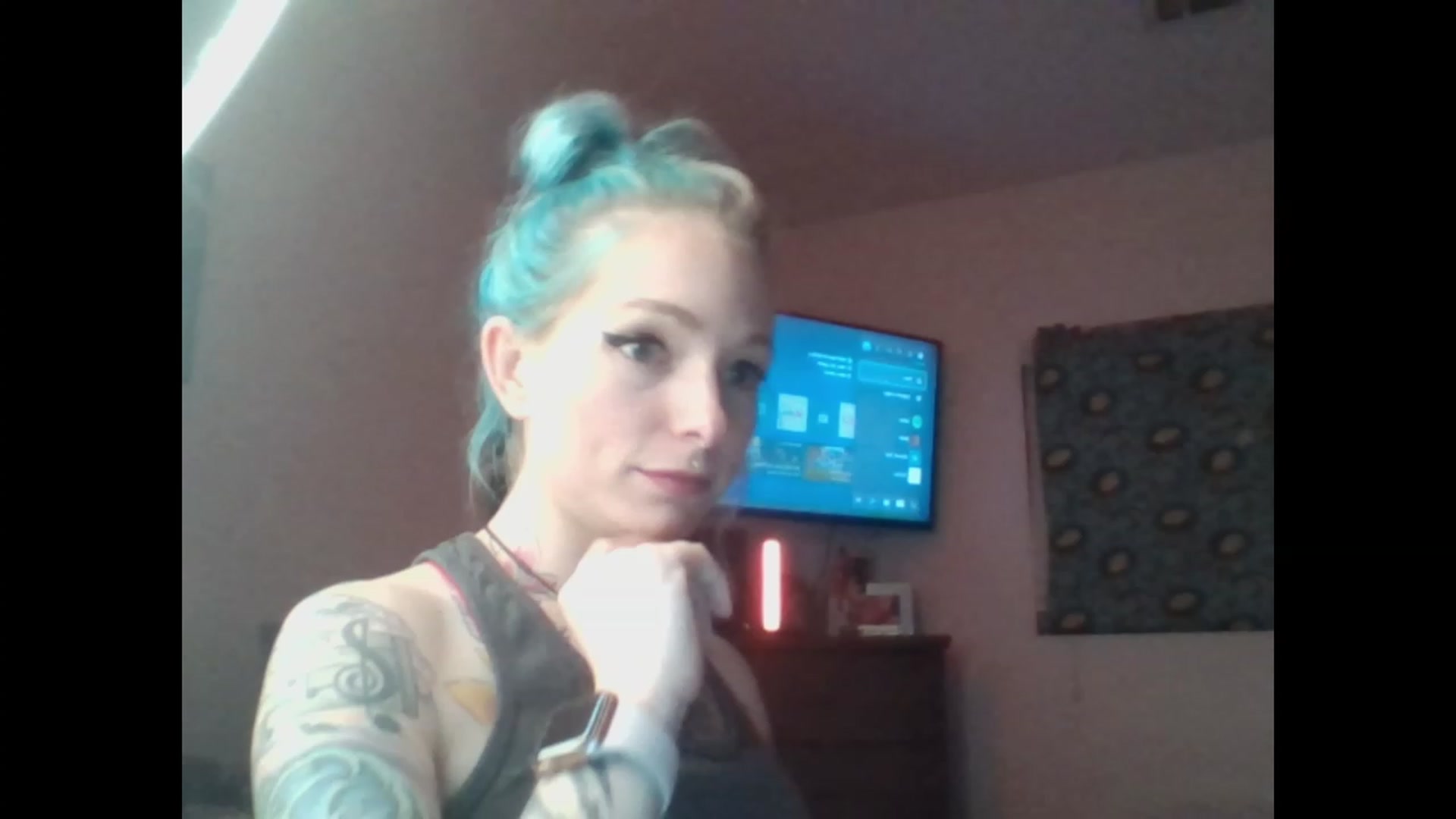 Gallery image thumbnail from SkylerGreigh's myfreecams stream on, 03/01/2023, 11:11 image 18 of 20