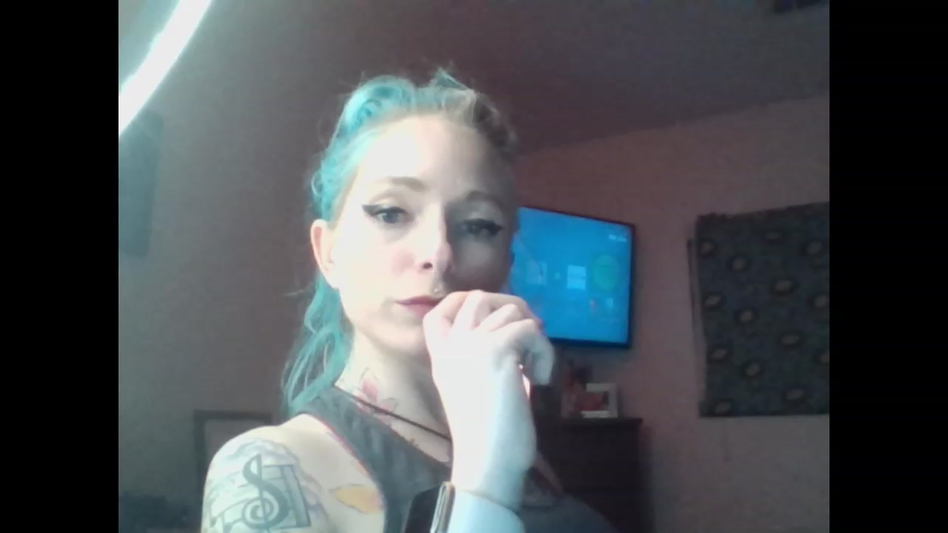 Gallery image thumbnail from SkylerGreigh's myfreecams stream on, 03/01/2023, 11:11 image 2 of 20