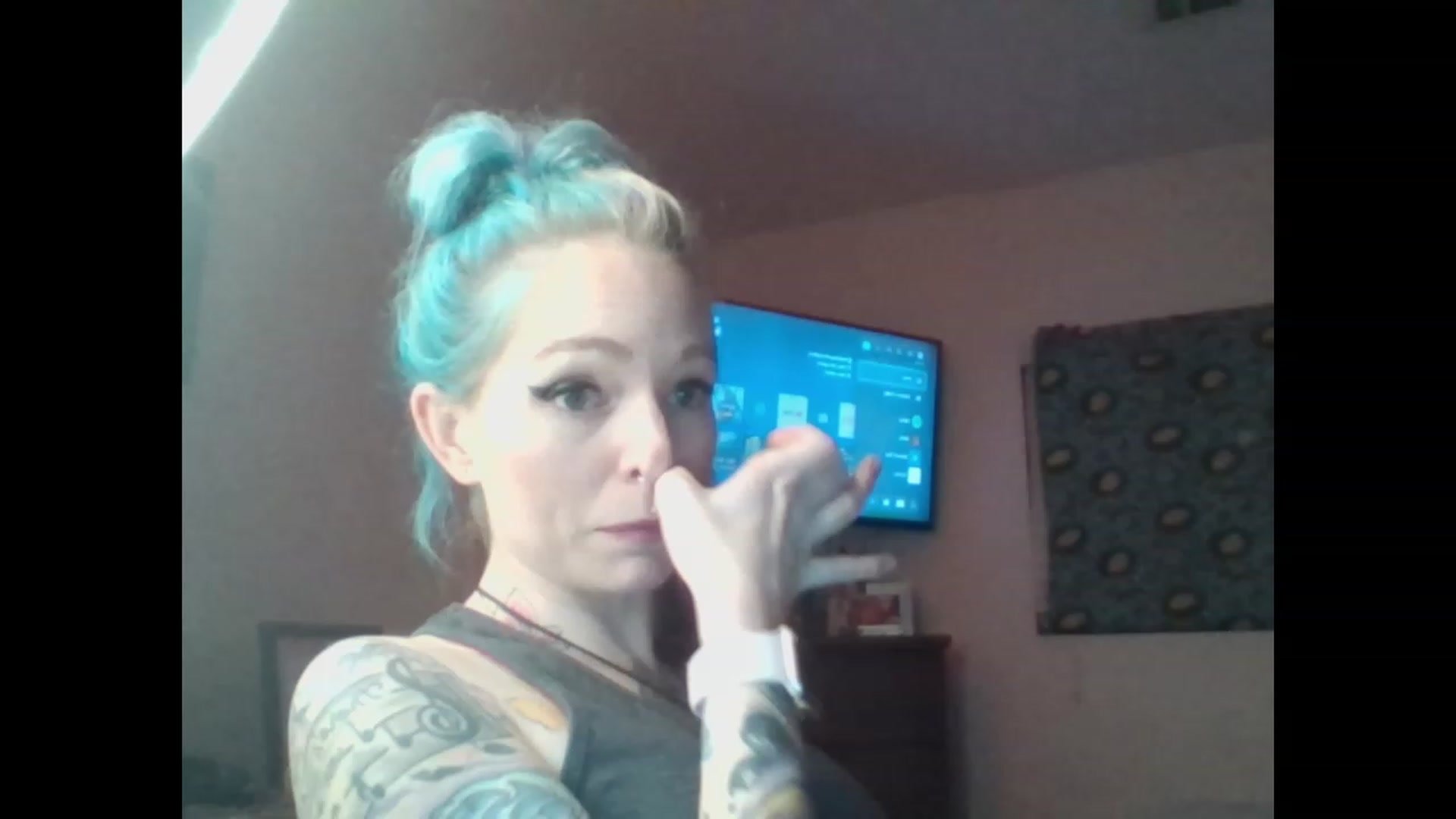 Gallery image thumbnail from SkylerGreigh's myfreecams stream on, 03/01/2023, 11:11 image 20 of 20