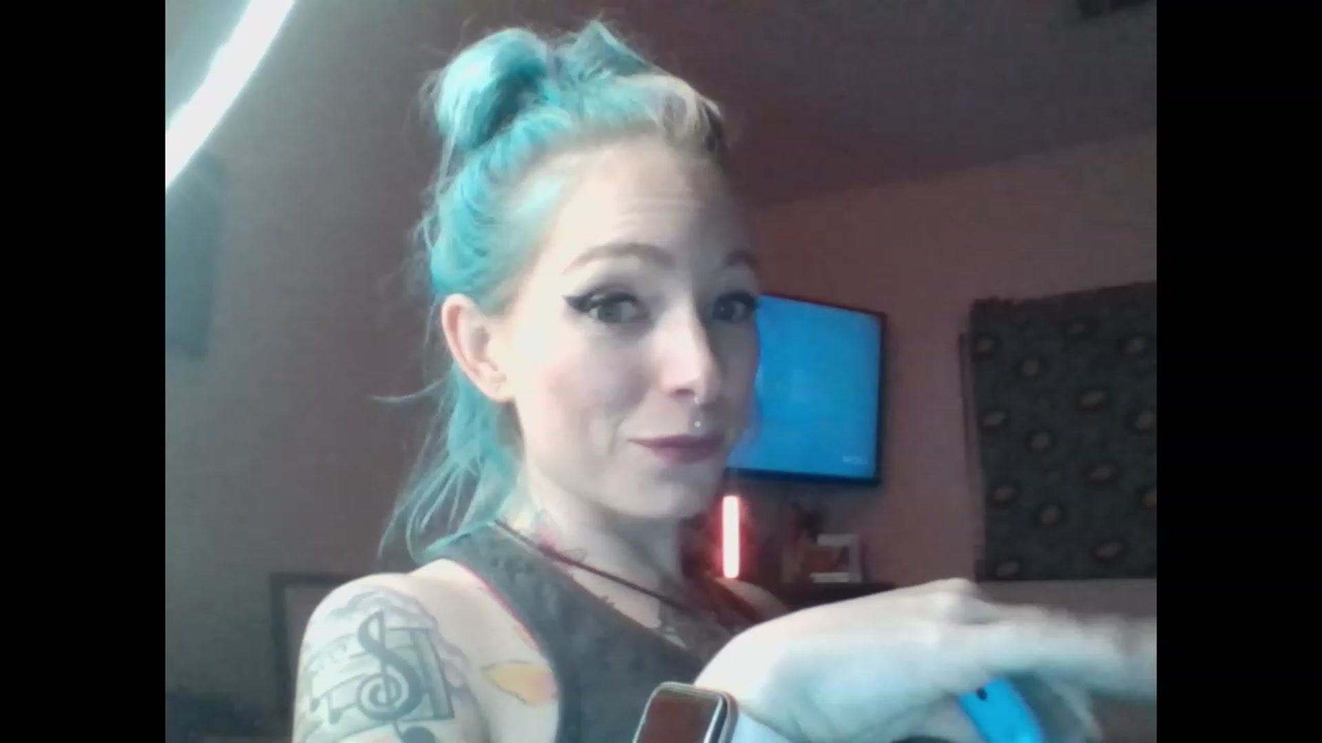 Gallery image thumbnail from SkylerGreigh's myfreecams stream on, 03/01/2023, 11:11 image 1 of 20
