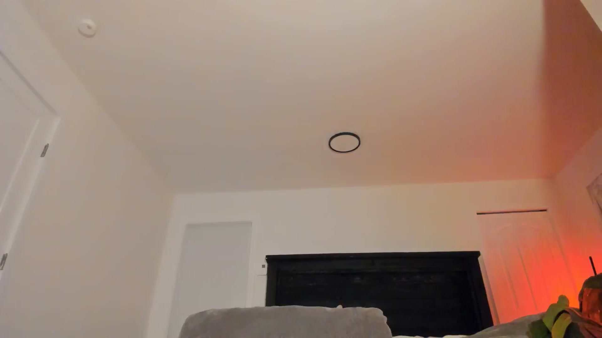 Gallery image thumbnail from Skyler_Gray's myfreecams stream on, 04/14/2026, 06:05 image 10 of 20