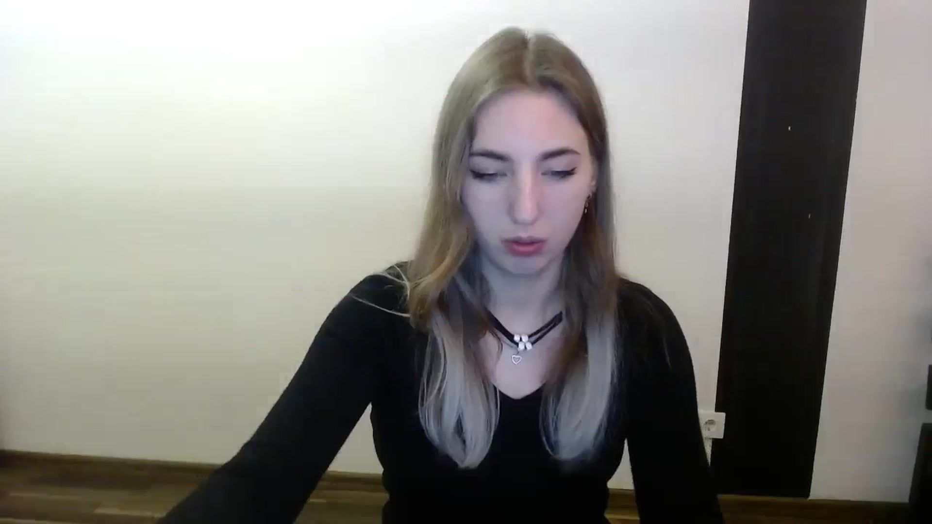Gallery image thumbnail from Skyyyy's myfreecams stream on, 02/27/2024, 19:49 image 8 of 20