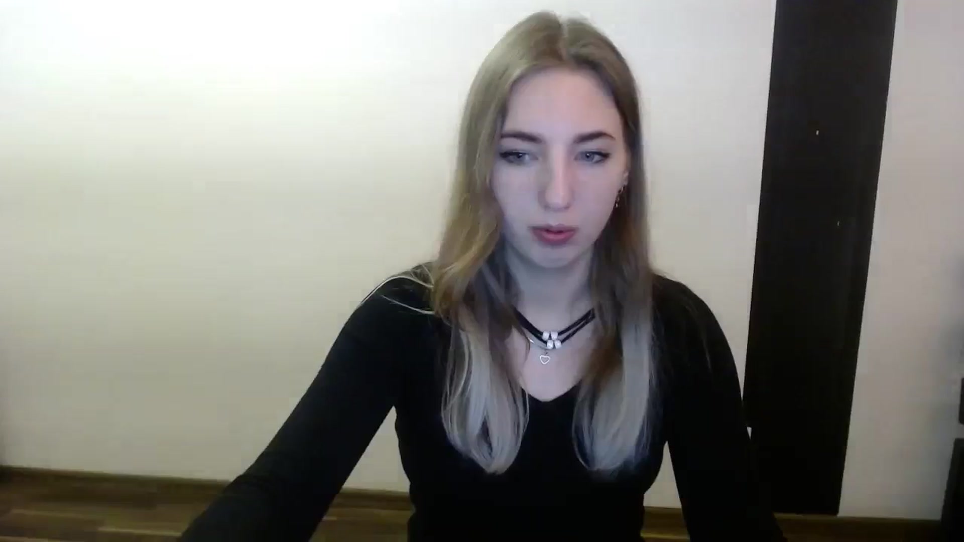 Gallery image thumbnail from Skyyyy's myfreecams stream on, 02/27/2024, 19:49 image 12 of 20