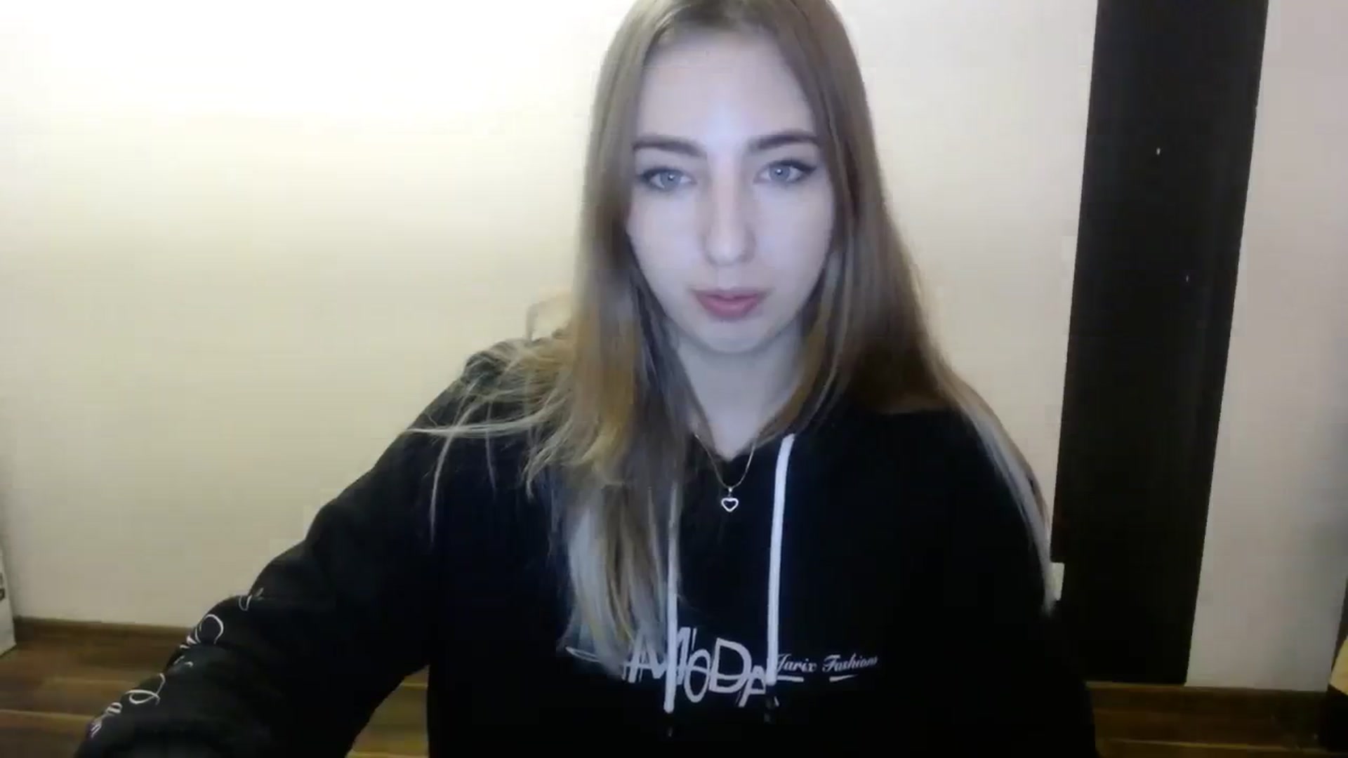Gallery image thumbnail from Skyyyy's myfreecams stream on, 02/29/2024, 15:51 image 4 of 20