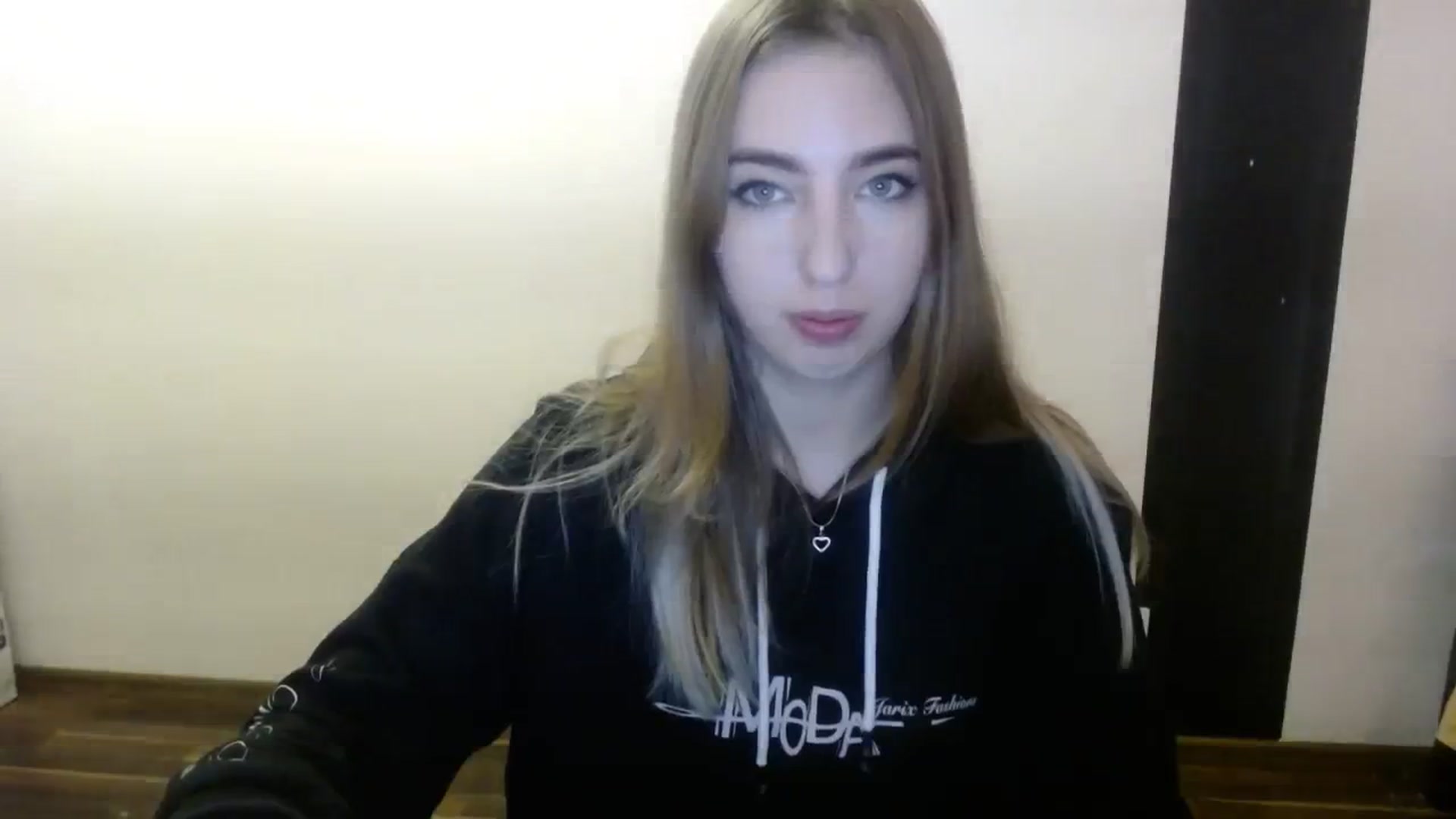 Gallery image thumbnail from Skyyyy's myfreecams stream on, 02/29/2024, 15:51 image 12 of 20