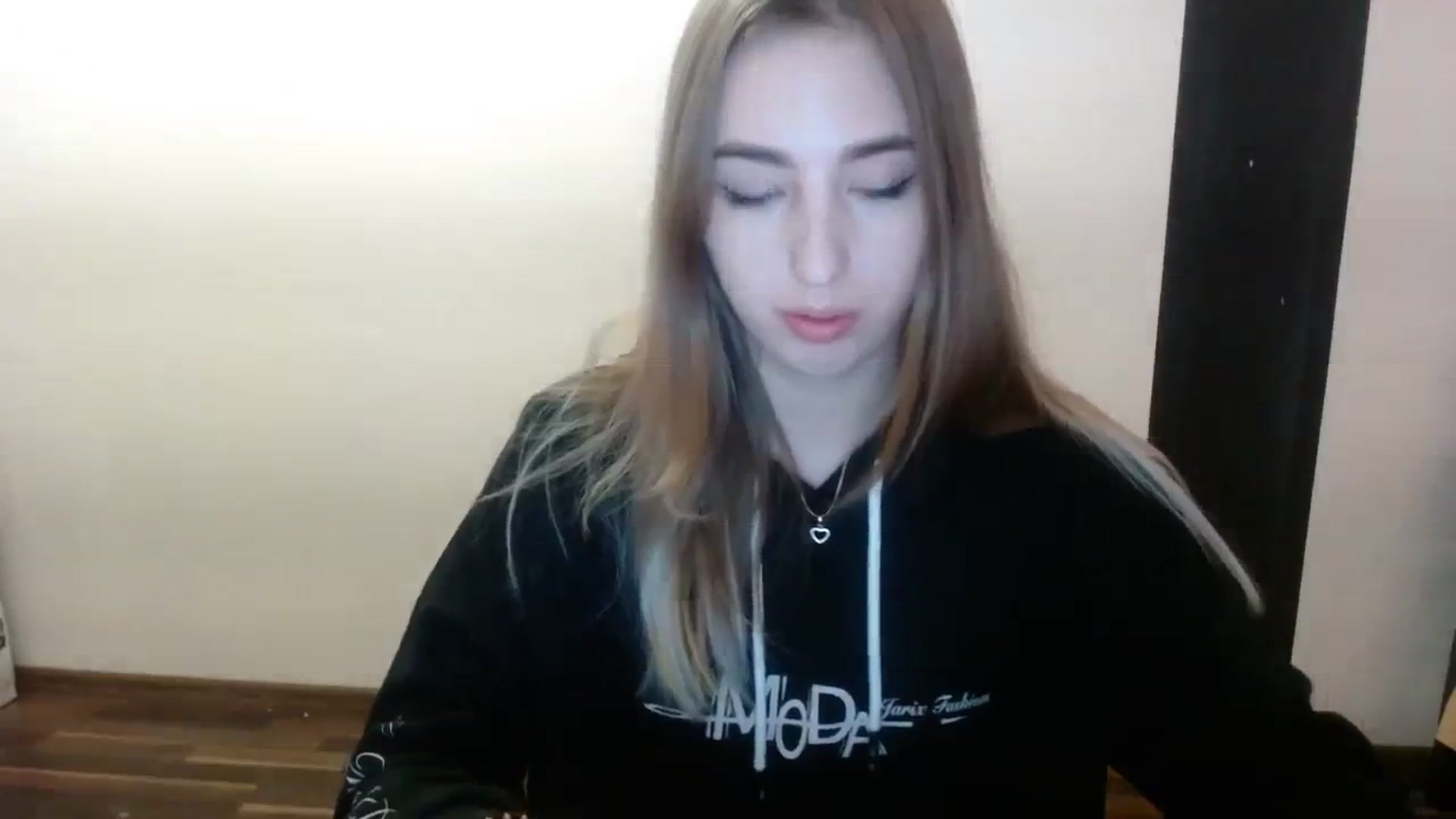 Gallery image thumbnail from Skyyyy's myfreecams stream on, 02/29/2024, 15:51 image 3 of 20