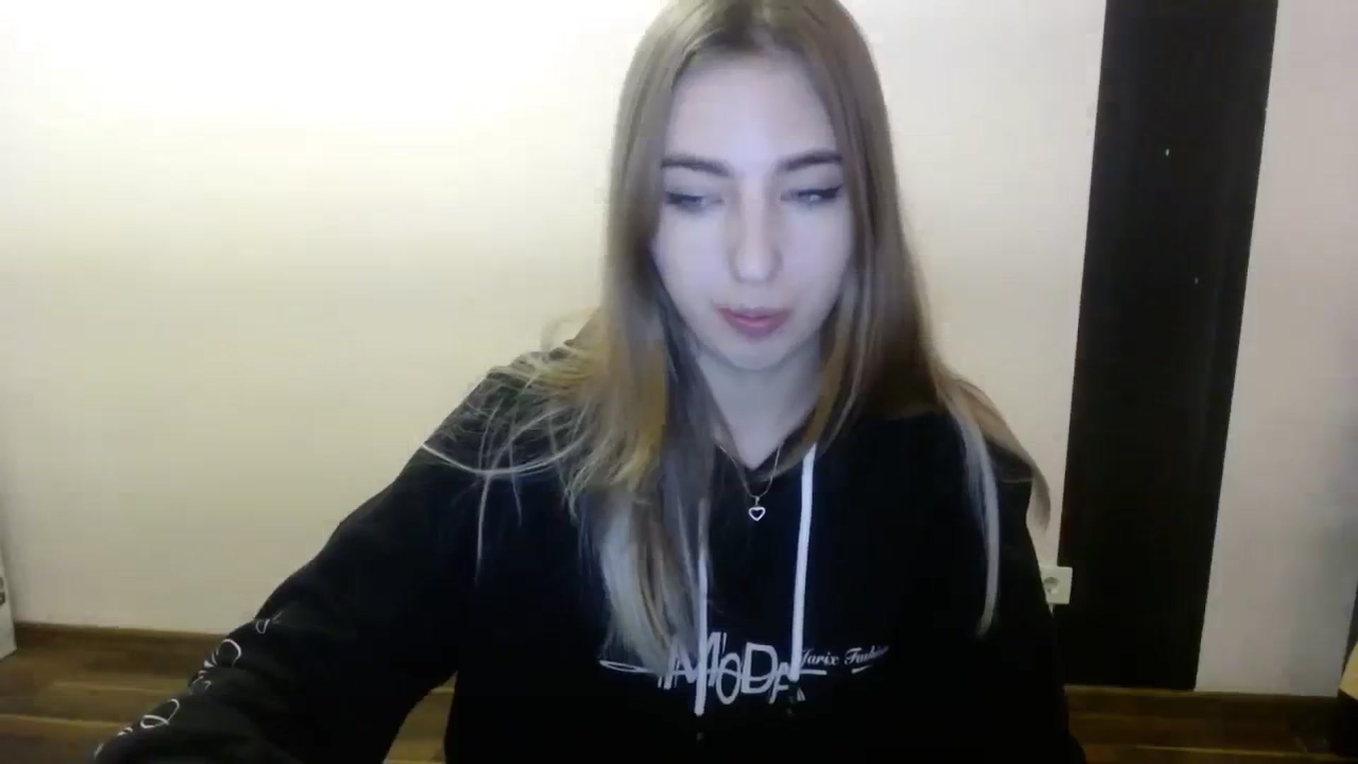 Gallery image thumbnail from Skyyyy's myfreecams stream on, 02/29/2024, 15:51 image 18 of 20