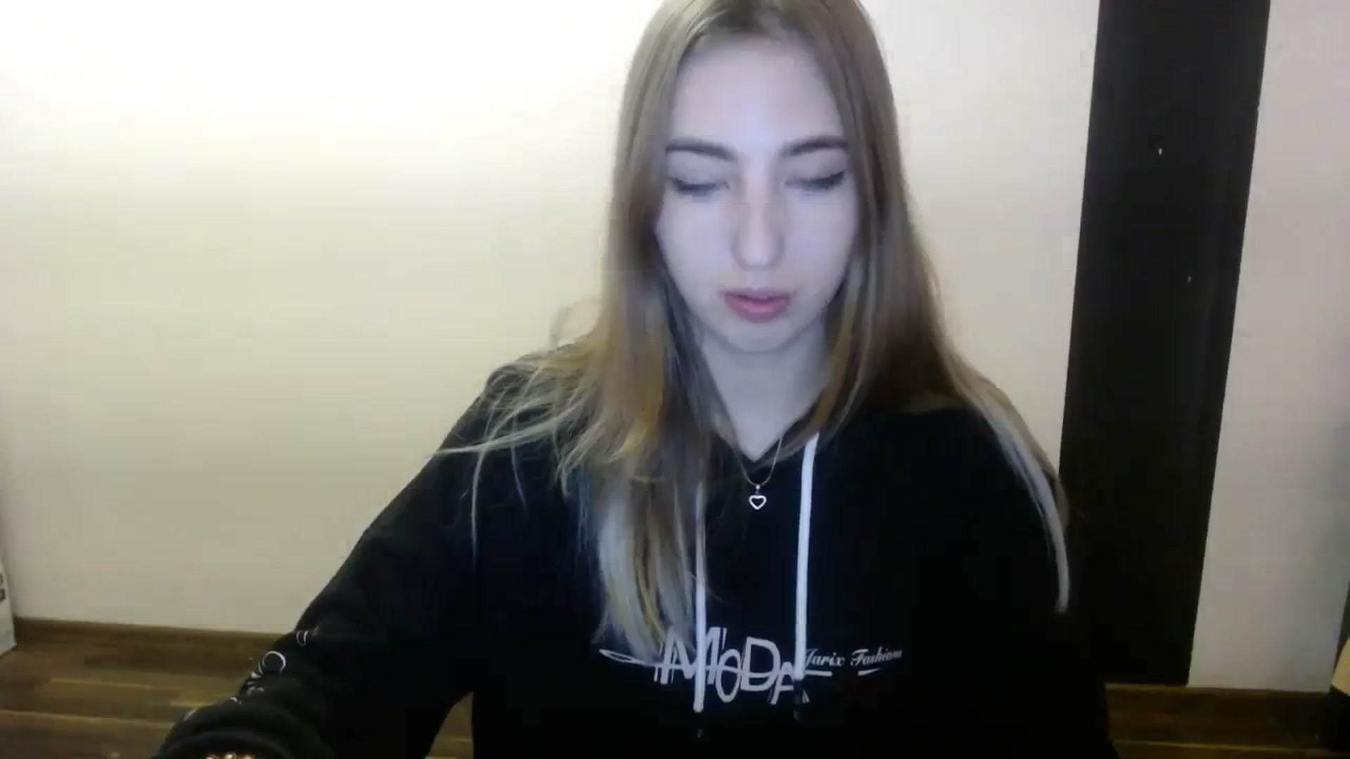 Gallery image thumbnail from Skyyyy's myfreecams stream on, 02/29/2024, 15:51 image 7 of 20
