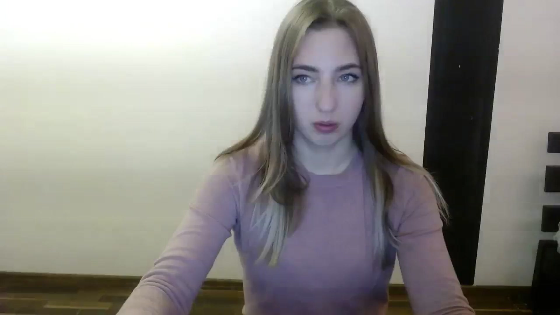 Gallery image thumbnail from Skyyyy's myfreecams stream on, 03/01/2024, 20:03 image 16 of 20
