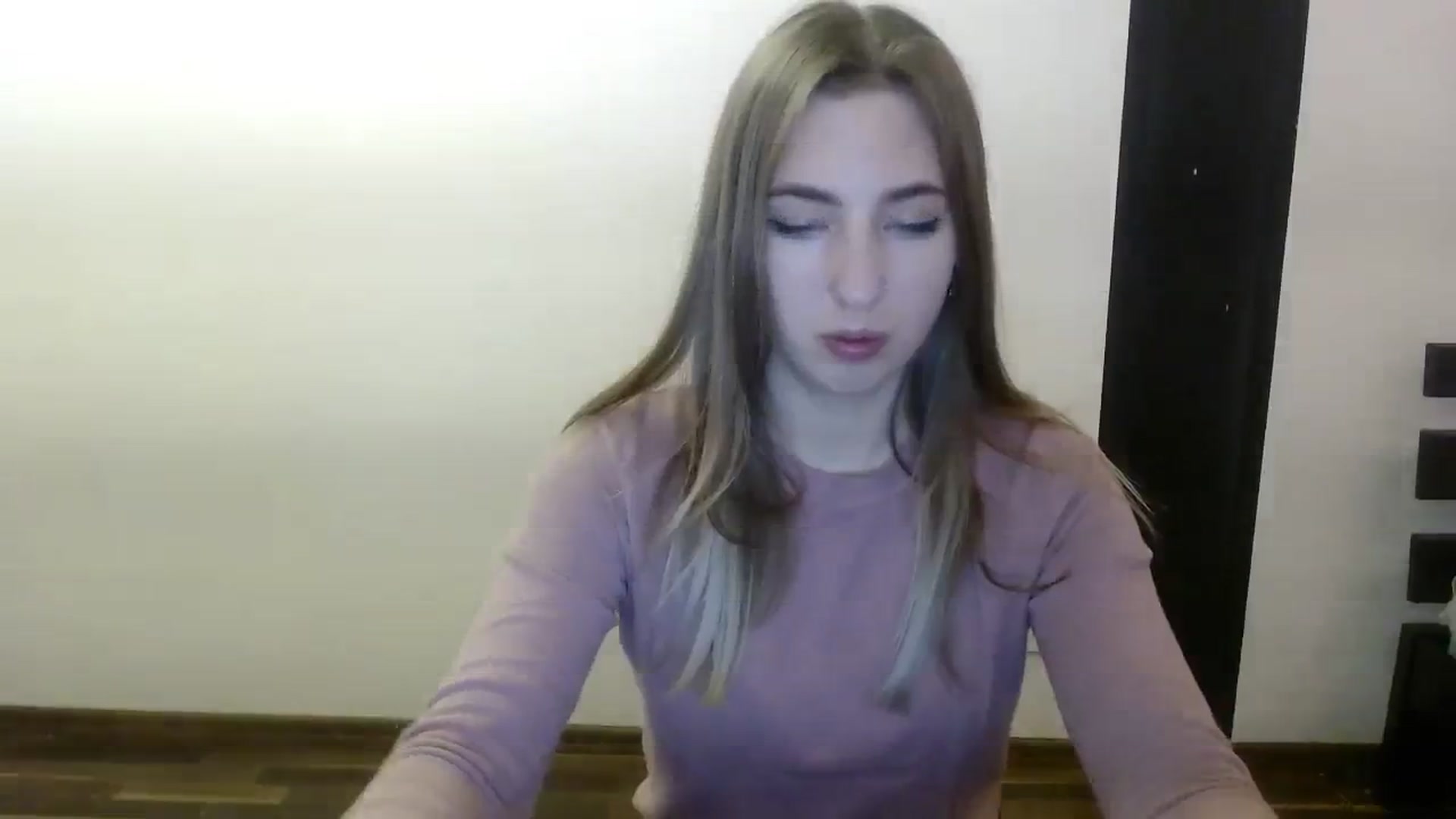 Gallery image thumbnail from Skyyyy's myfreecams stream on, 03/01/2024, 20:03 image 15 of 20