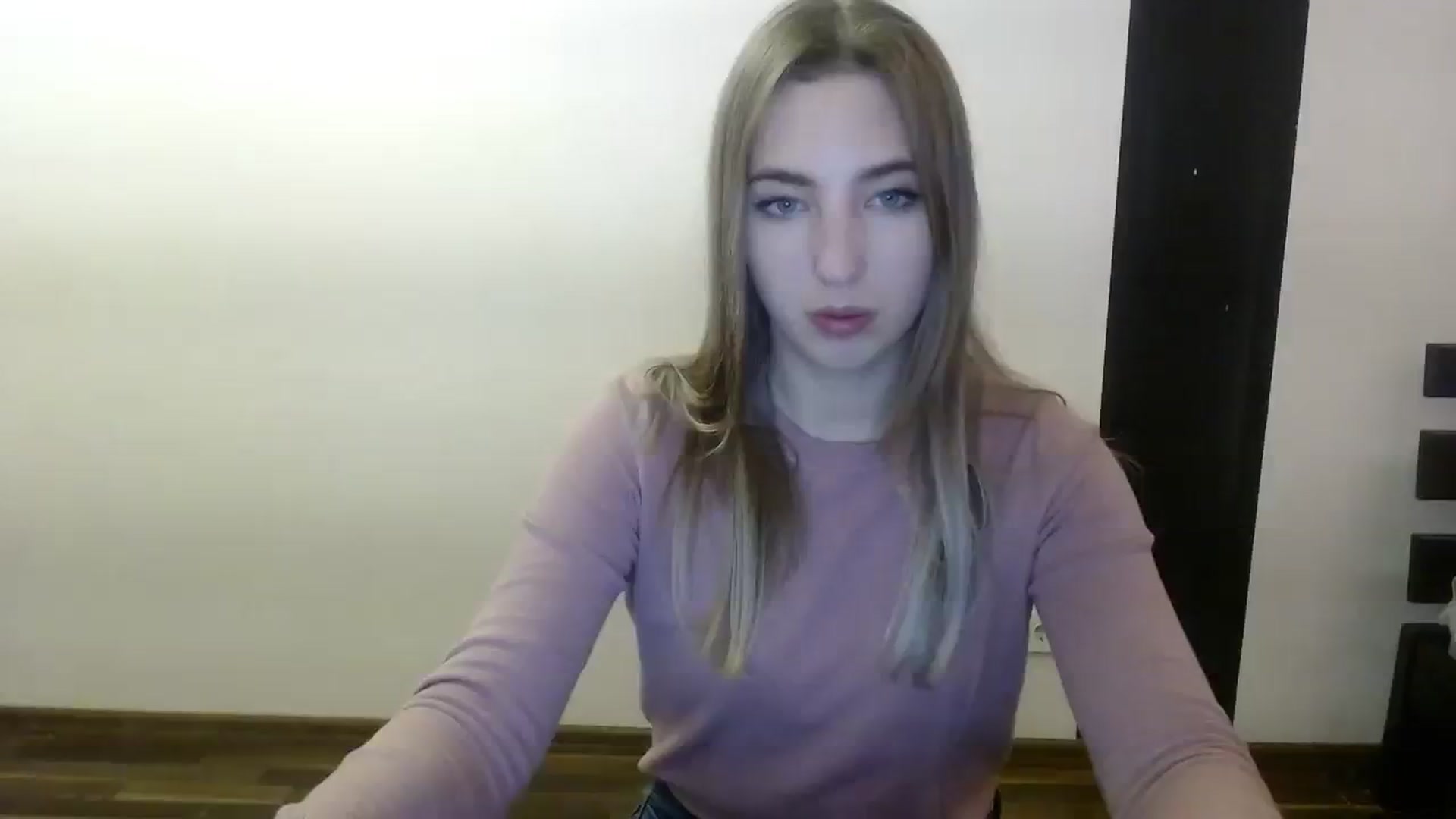 Gallery image thumbnail from Skyyyy's myfreecams stream on, 03/01/2024, 20:03 image 20 of 20