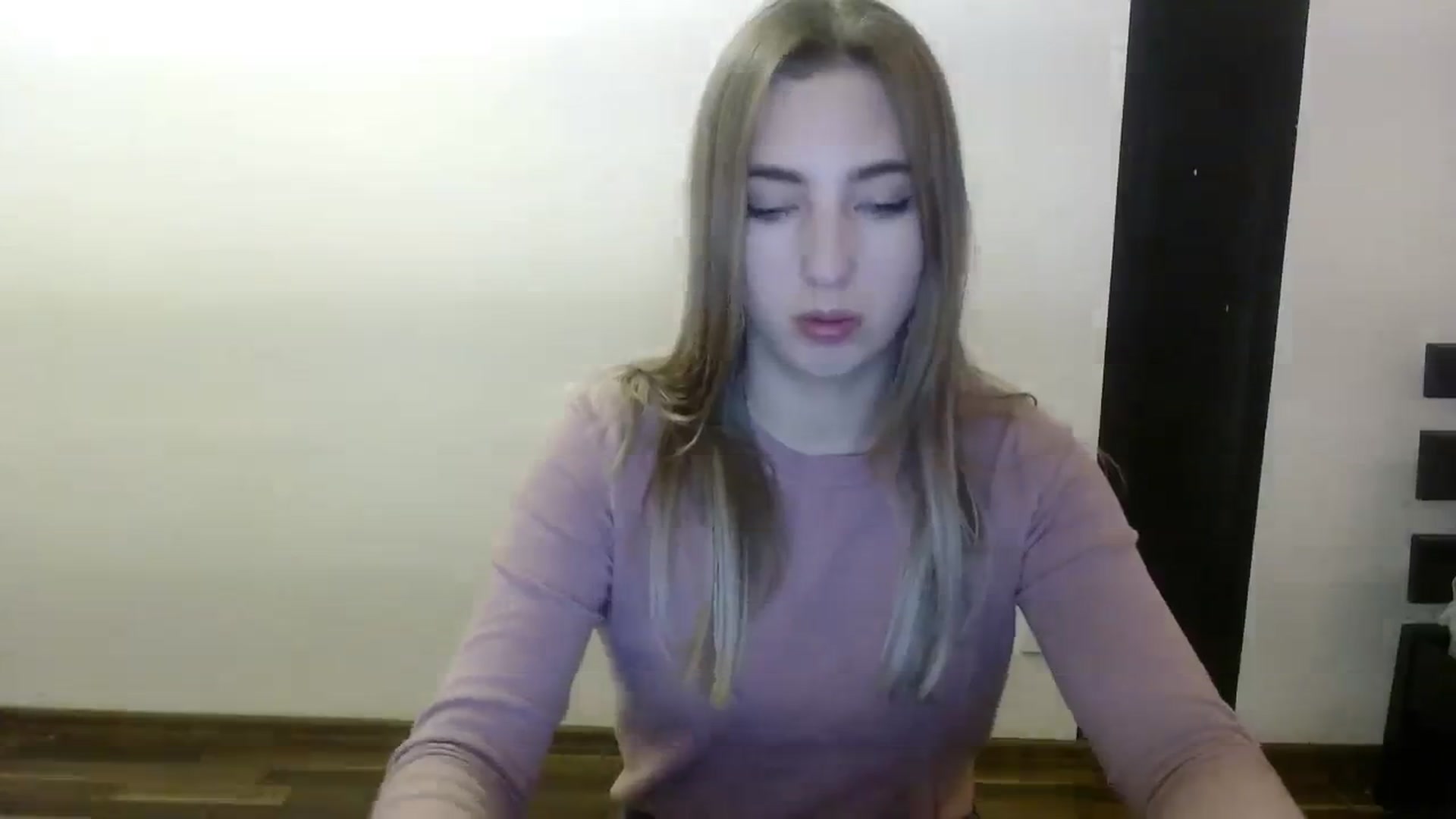 Gallery image thumbnail from Skyyyy's myfreecams stream on, 03/01/2024, 20:03 image 19 of 20