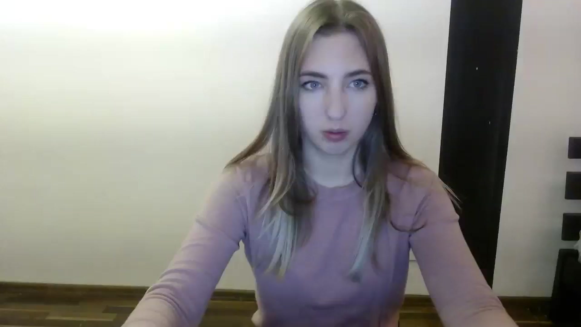 Gallery image thumbnail from Skyyyy's myfreecams stream on, 03/01/2024, 20:03 image 14 of 20