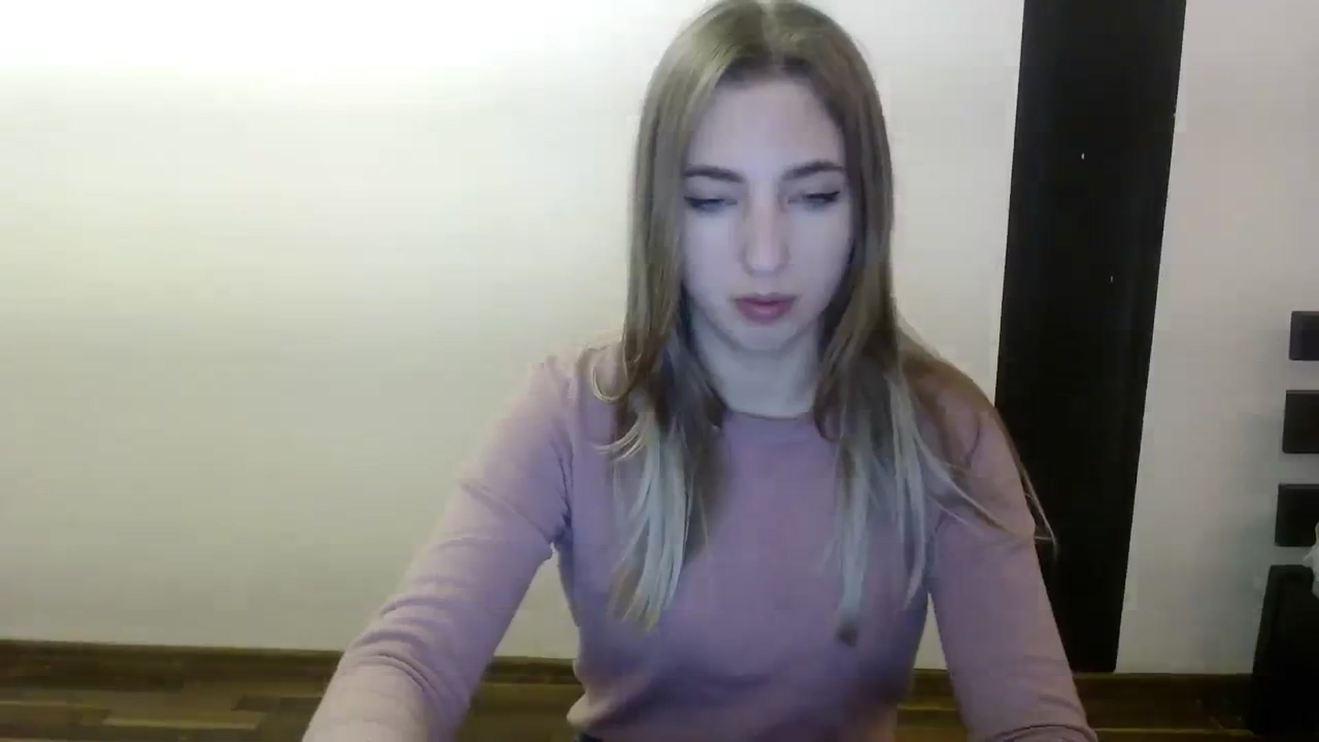 Gallery image thumbnail from Skyyyy's myfreecams stream on, 03/01/2024, 20:03 image 5 of 20
