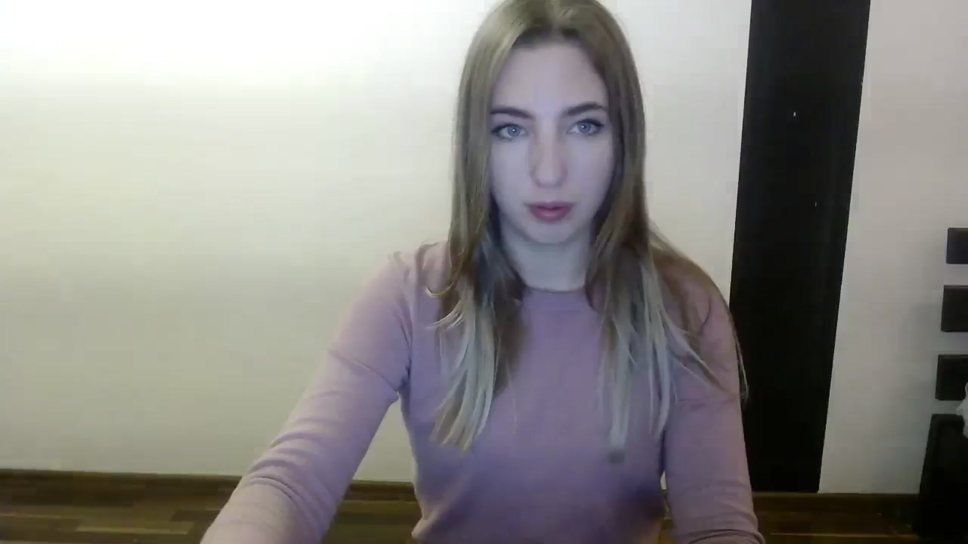 Gallery image thumbnail from Skyyyy's myfreecams stream on, 03/01/2024, 20:03 image 6 of 20