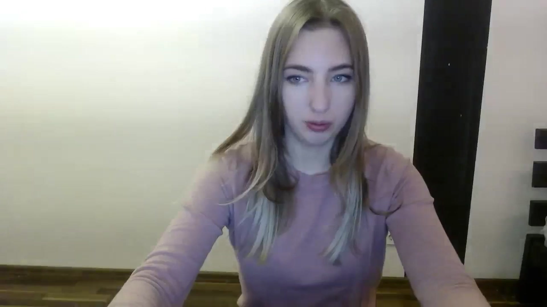 Gallery image thumbnail from Skyyyy's myfreecams stream on, 03/01/2024, 20:03 image 13 of 20