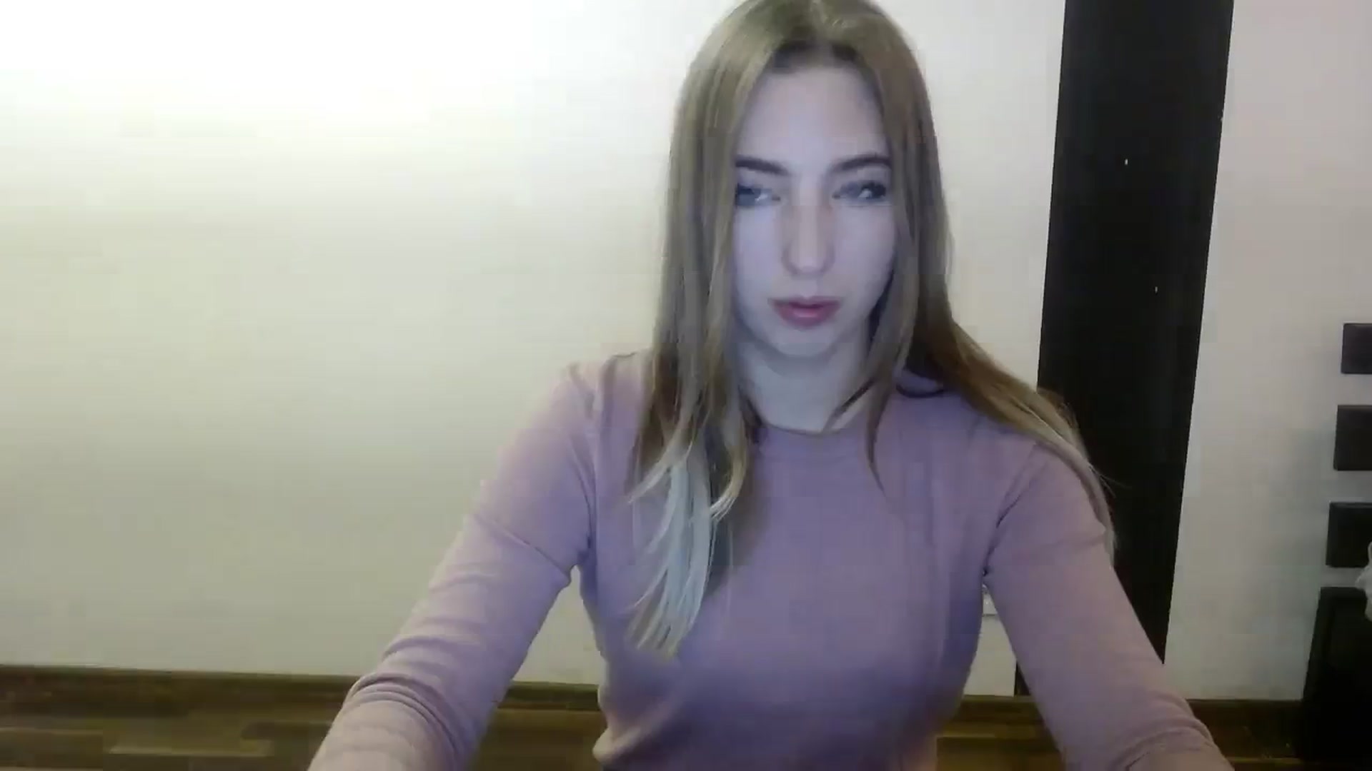 Gallery image thumbnail from Skyyyy's myfreecams stream on, 03/01/2024, 20:03 image 10 of 20