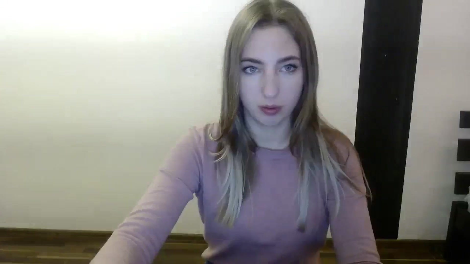 Gallery image thumbnail from Skyyyy's myfreecams stream on, 03/01/2024, 20:03 image 4 of 20