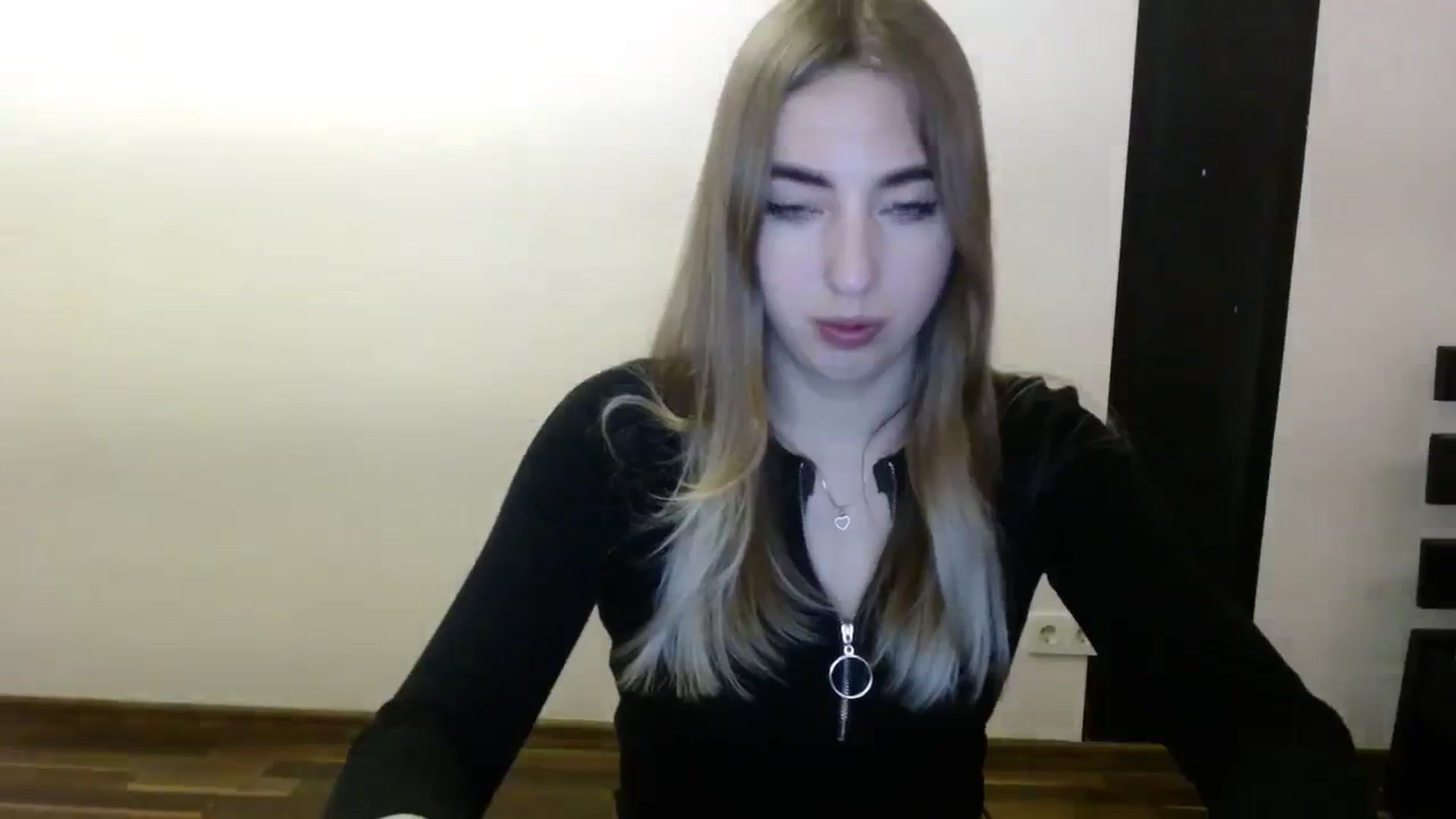 Gallery image thumbnail from Skyyyy's myfreecams stream on, 03/05/2024, 18:11 image 3 of 20