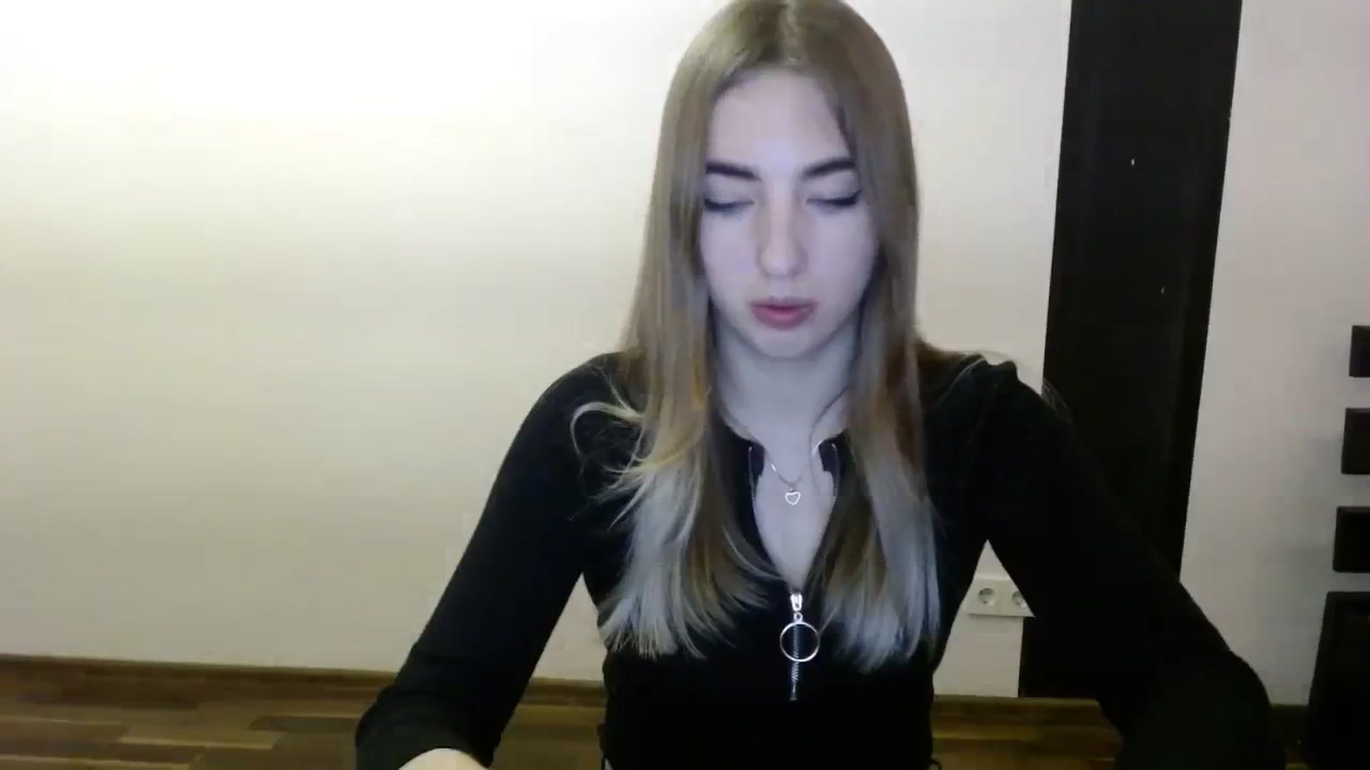 Gallery image thumbnail from Skyyyy's myfreecams stream on, 03/05/2024, 18:11 image 7 of 20