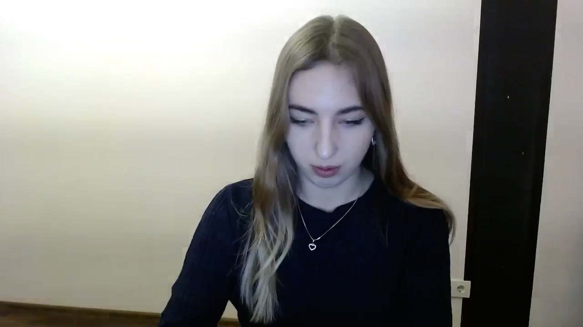 Gallery image thumbnail from Skyyyy's myfreecams stream on, 03/06/2024, 16:34 image 2 of 20