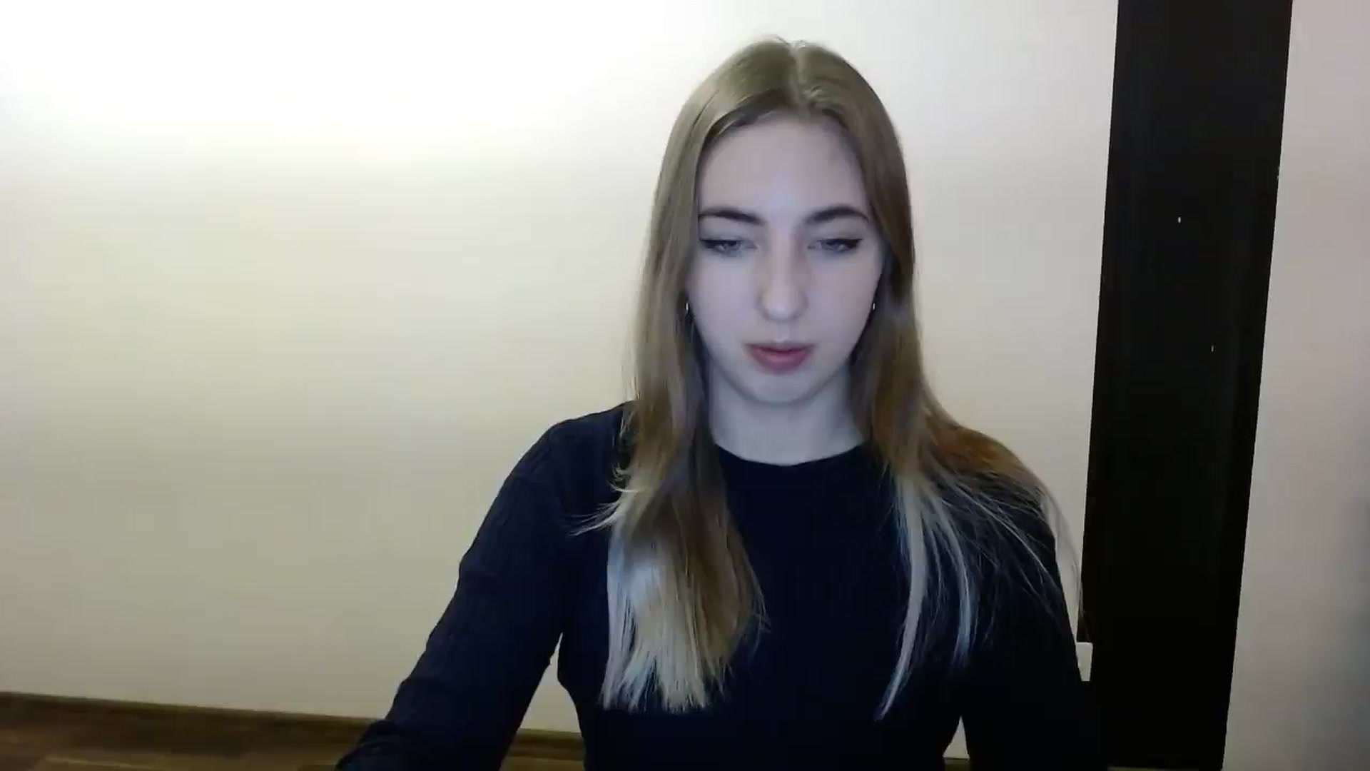 Gallery image thumbnail from Skyyyy's myfreecams stream on, 03/06/2024, 19:23 image 13 of 20