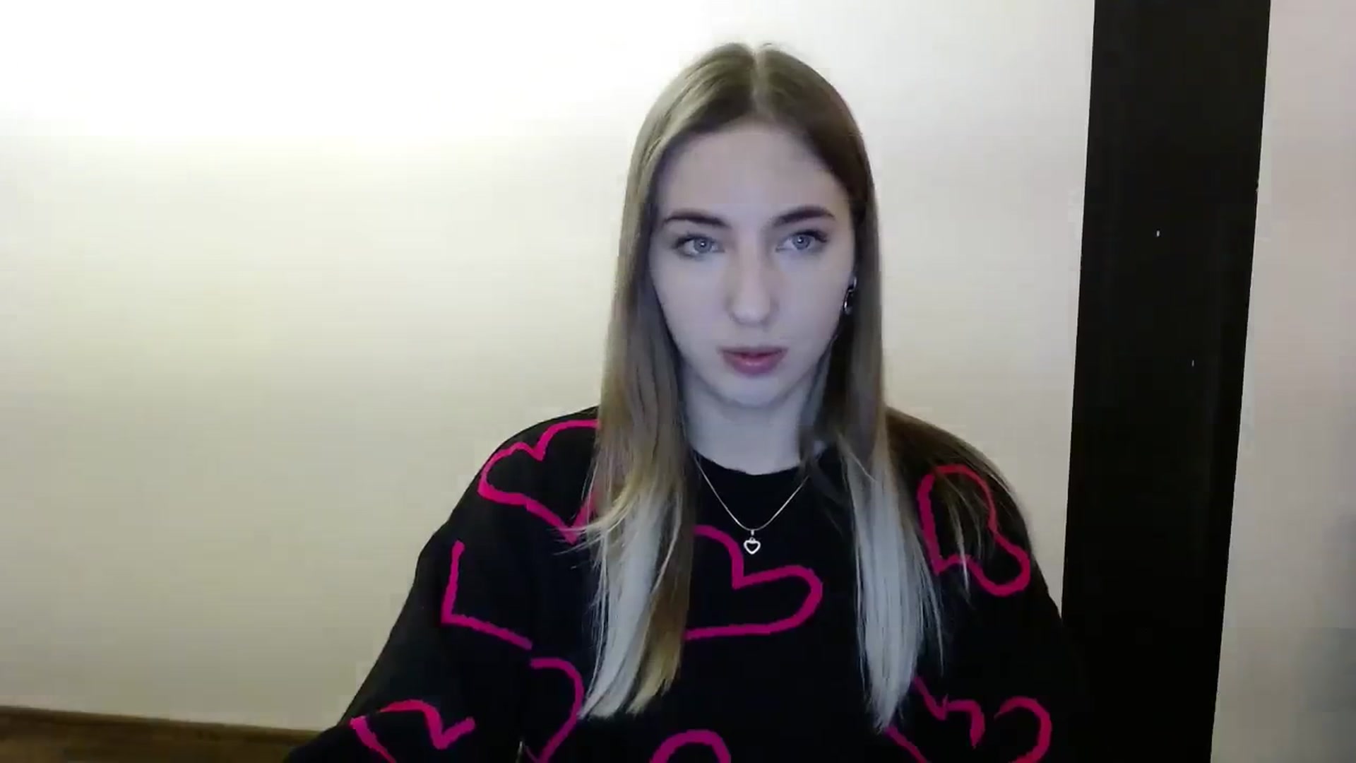 Gallery image thumbnail from Skyyyy's myfreecams stream on, 03/07/2024, 17:25 image 6 of 20