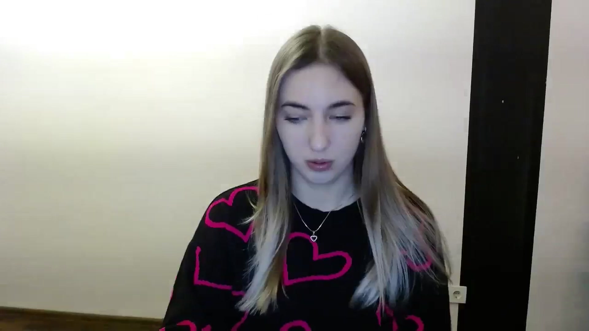 Gallery image thumbnail from Skyyyy's myfreecams stream on, 03/07/2024, 17:25 image 10 of 20
