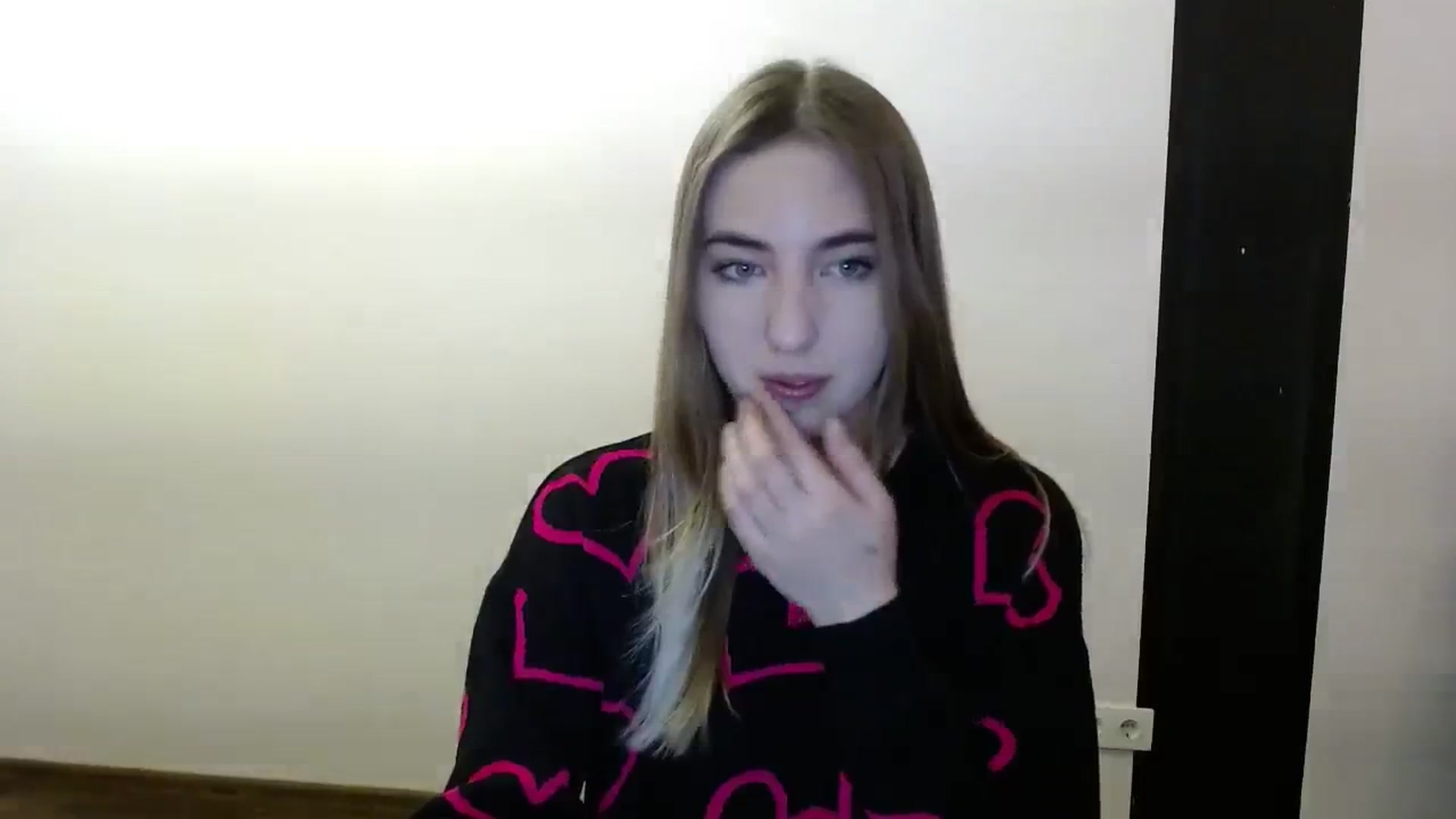 Gallery image thumbnail from Skyyyy's myfreecams stream on, 03/07/2024, 17:25 image 20 of 20