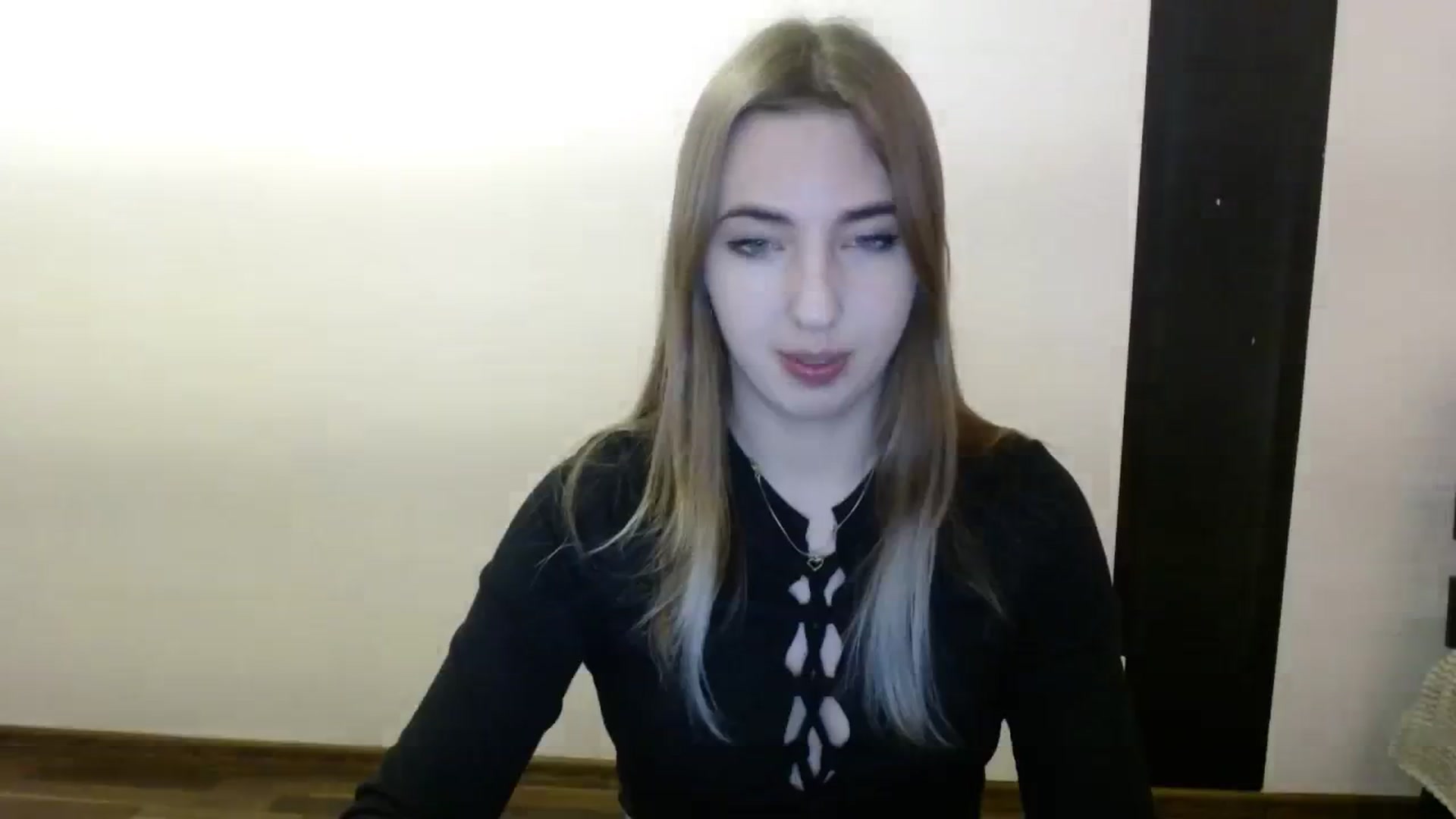 Gallery image thumbnail from Skyyyy's myfreecams stream on, 03/09/2024, 17:19 image 16 of 20