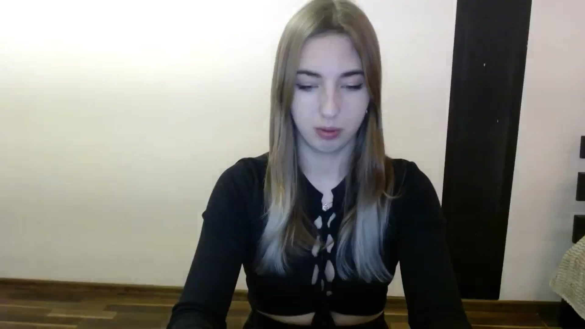 Gallery image thumbnail from Skyyyy's myfreecams stream on, 03/09/2024, 19:54 image 9 of 20