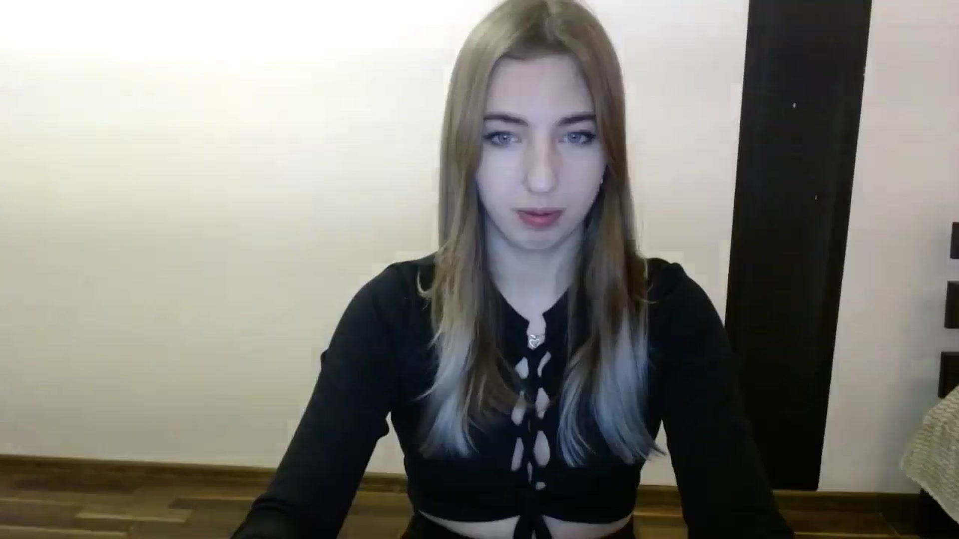 Gallery image thumbnail from Skyyyy's myfreecams stream on, 03/09/2024, 19:54 image 4 of 20
