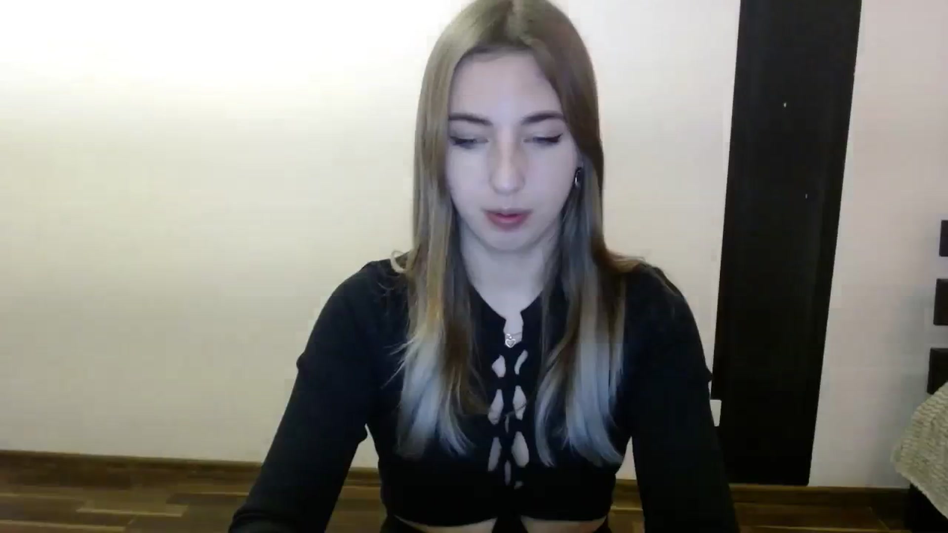 Gallery image thumbnail from Skyyyy's myfreecams stream on, 03/09/2024, 19:54 image 14 of 20