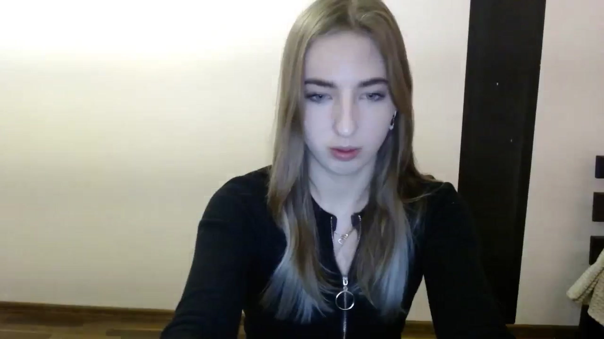 Gallery image thumbnail from Skyyyy's myfreecams stream on, 03/10/2024, 18:10 image 6 of 20