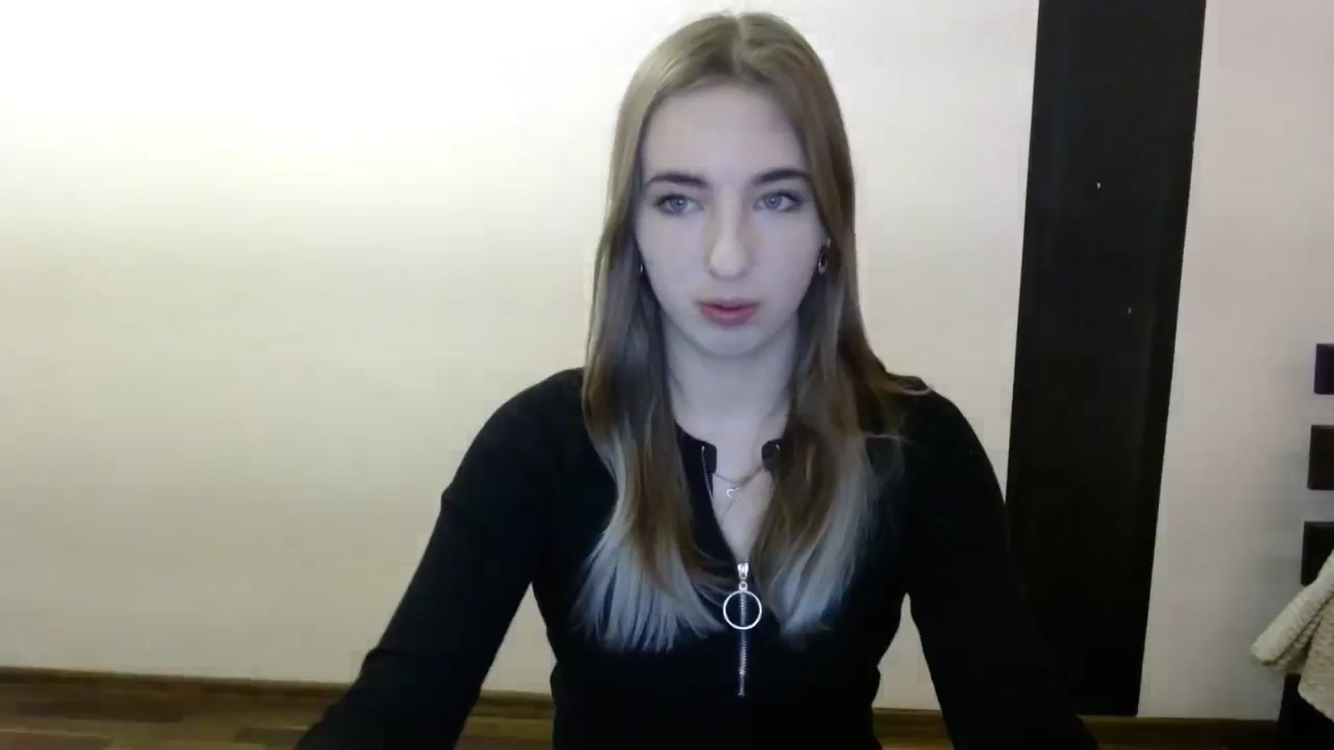 Gallery image thumbnail from Skyyyy's myfreecams stream on, 03/10/2024, 18:10 image 9 of 20