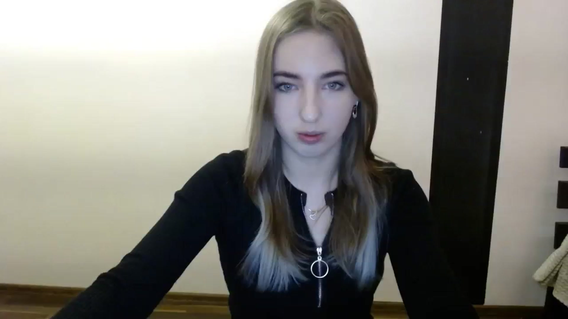 Gallery image thumbnail from Skyyyy's myfreecams stream on, 03/10/2024, 18:10 image 1 of 20