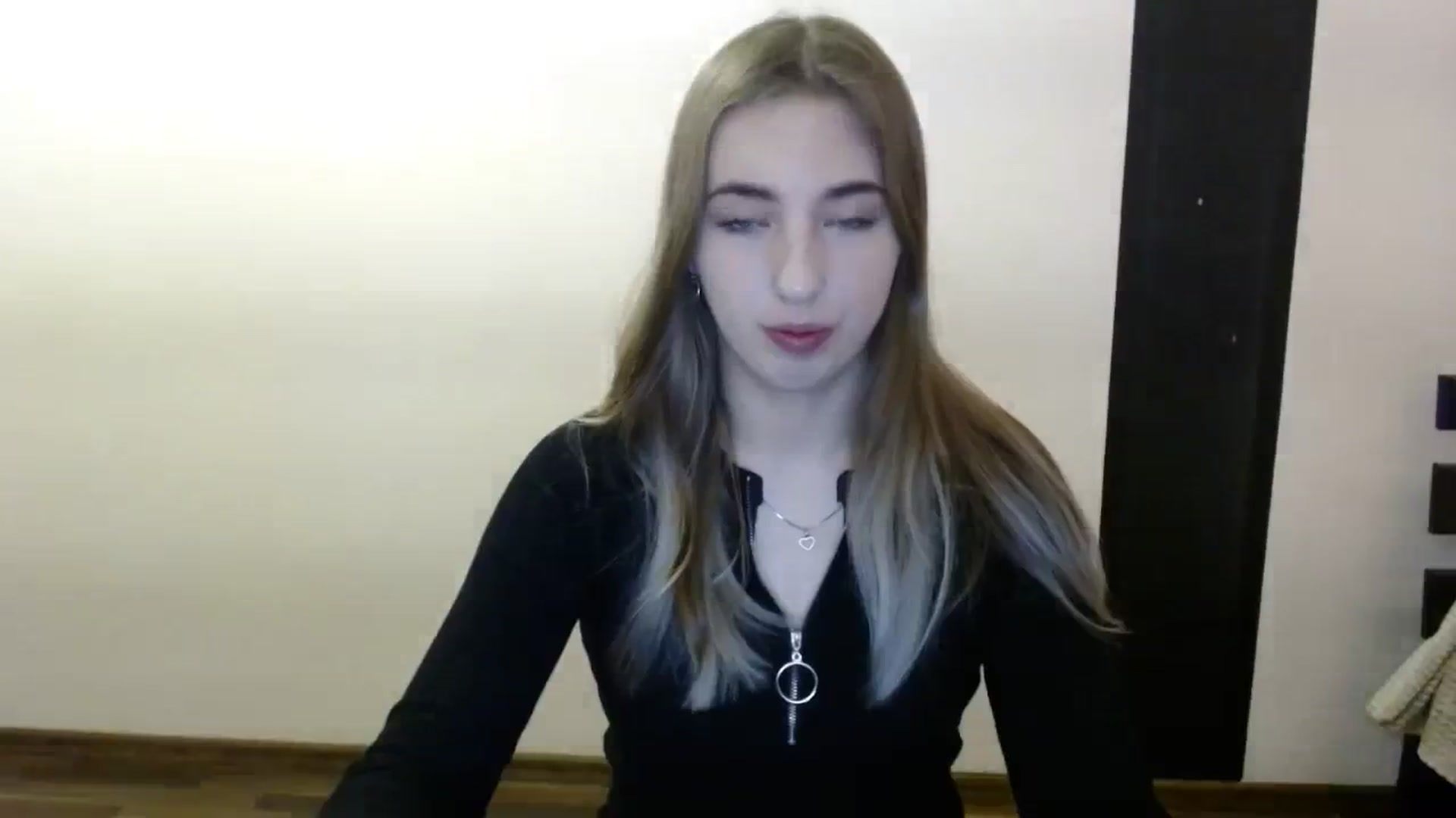 Gallery image thumbnail from Skyyyy's myfreecams stream on, 03/10/2024, 20:25 image 7 of 20