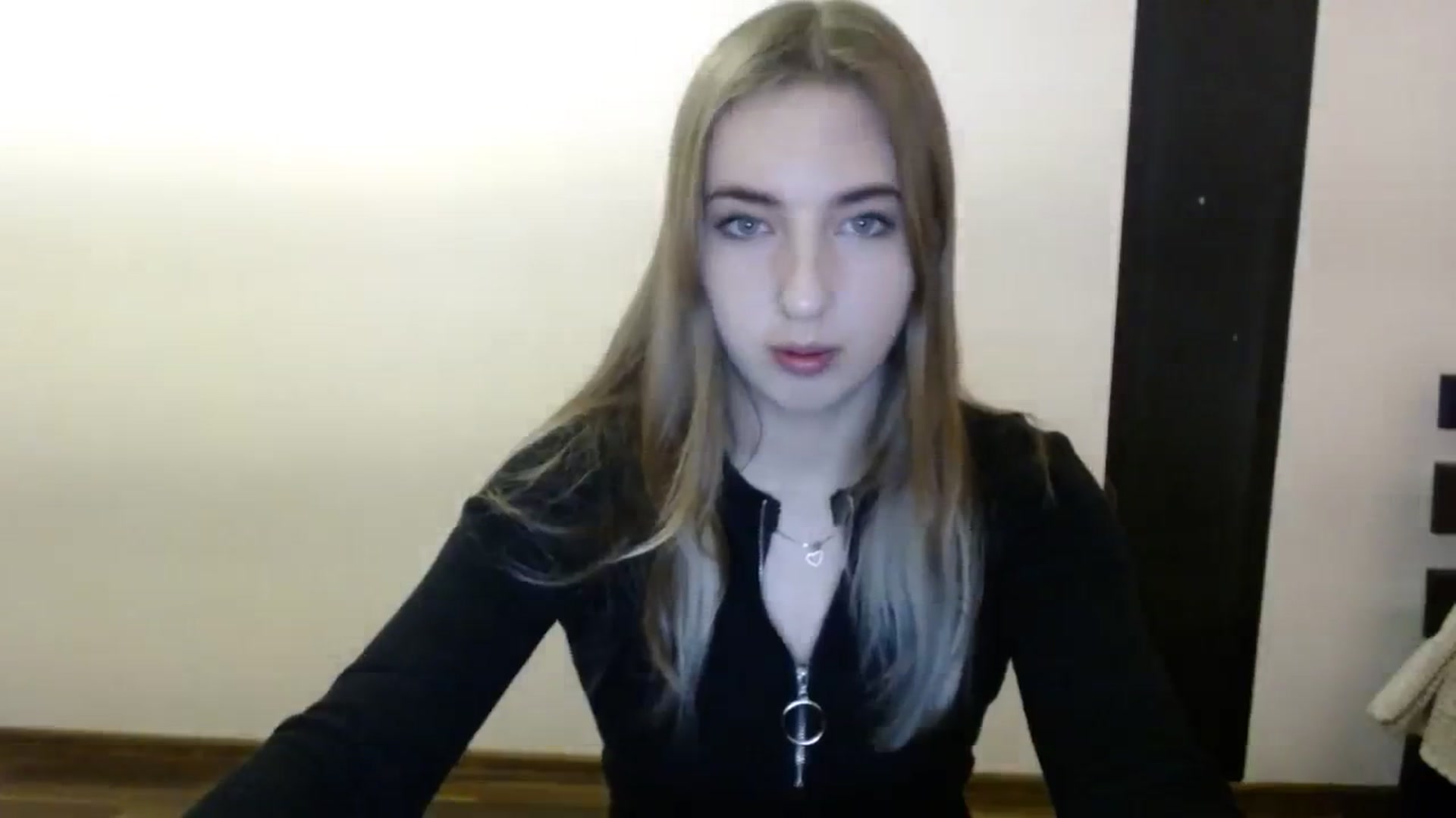 Gallery image thumbnail from Skyyyy's myfreecams stream on, 03/10/2024, 20:25 image 14 of 20